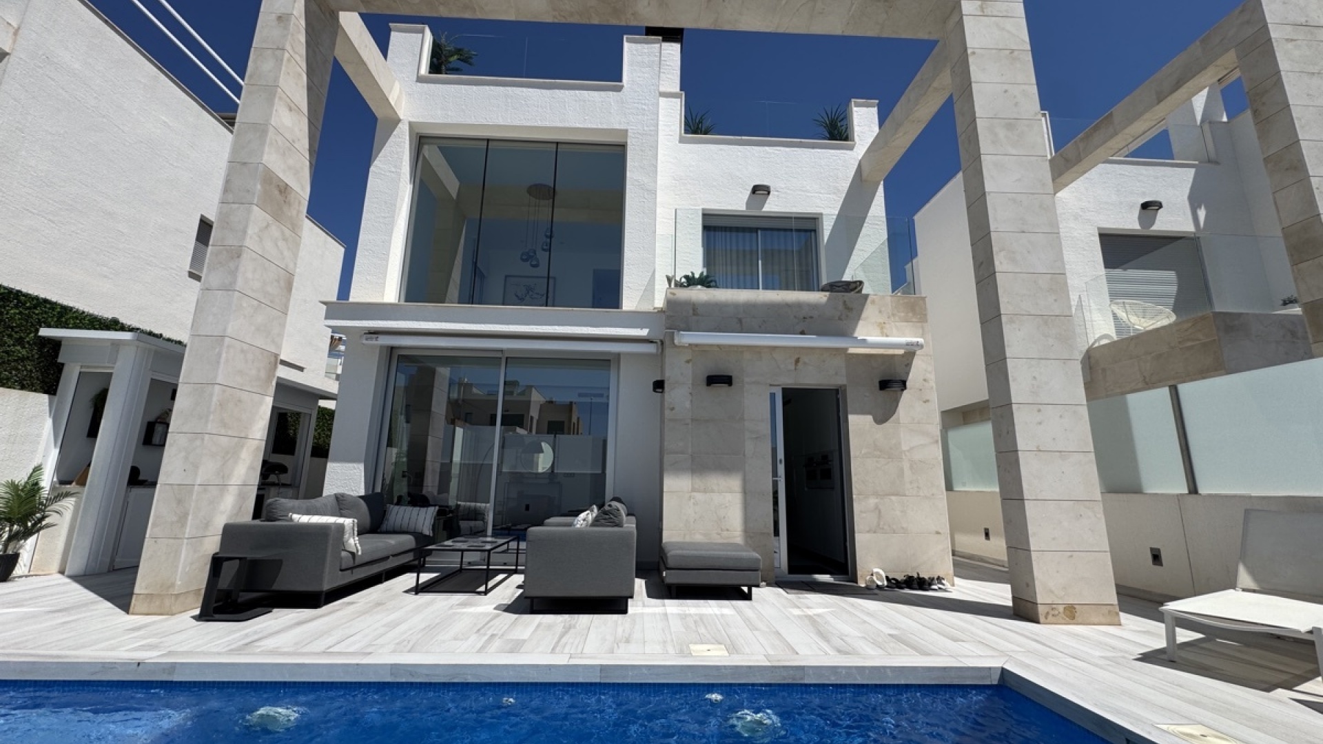 Återförsäljning - Villa - Cabo Roig