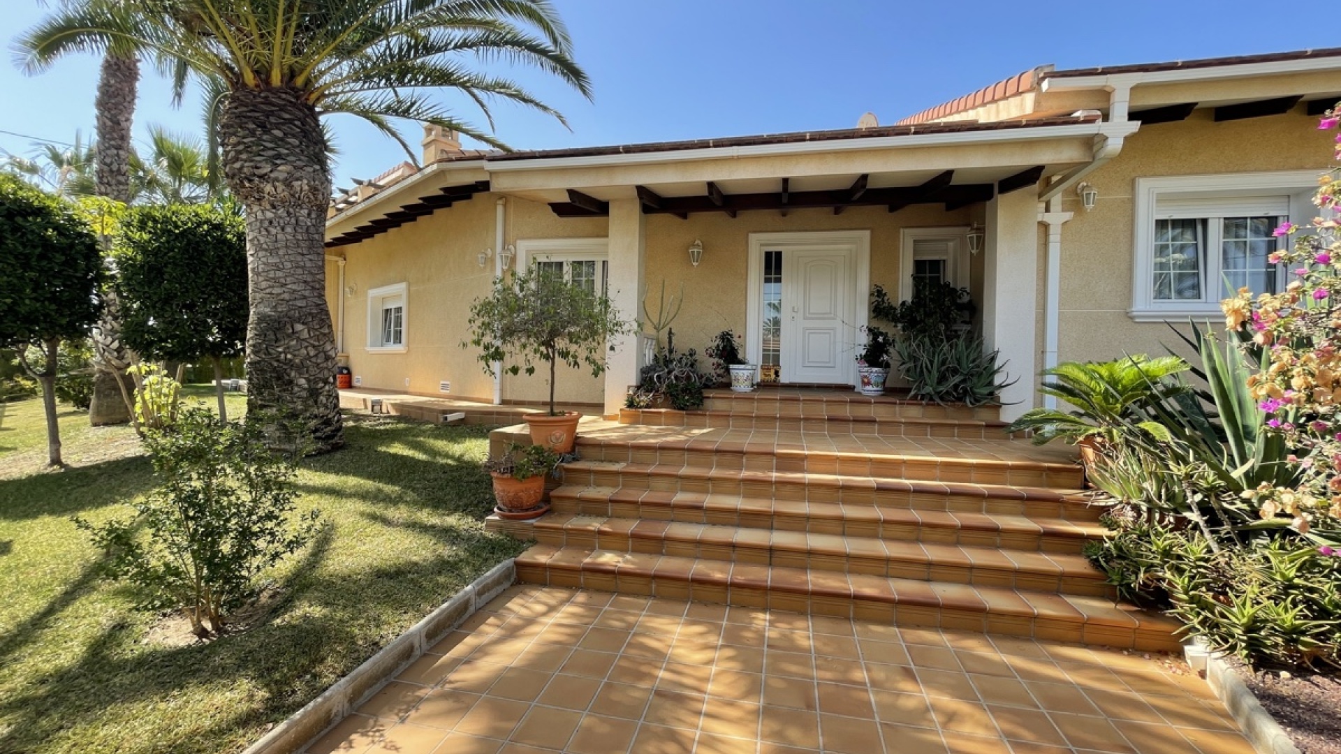 Återförsäljning - Villa - Cabo Roig