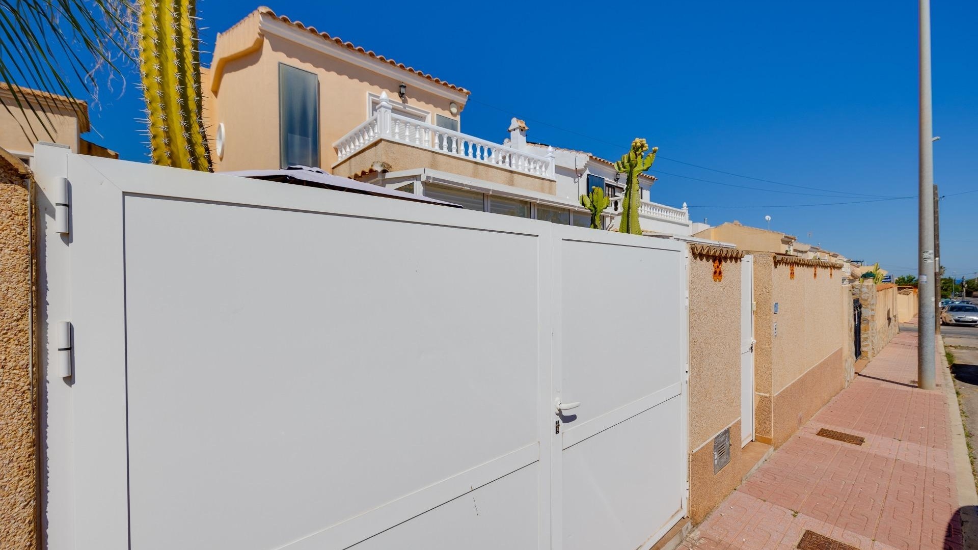 Återförsäljning - Villa - Campoamor - lomas de don juan