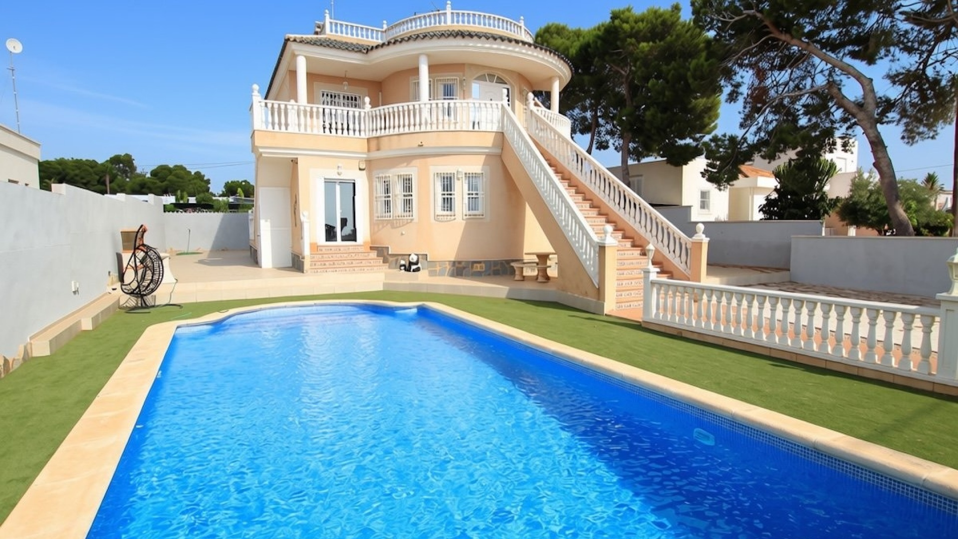 Återförsäljning - Villa - Campoamor - lomas de don juan