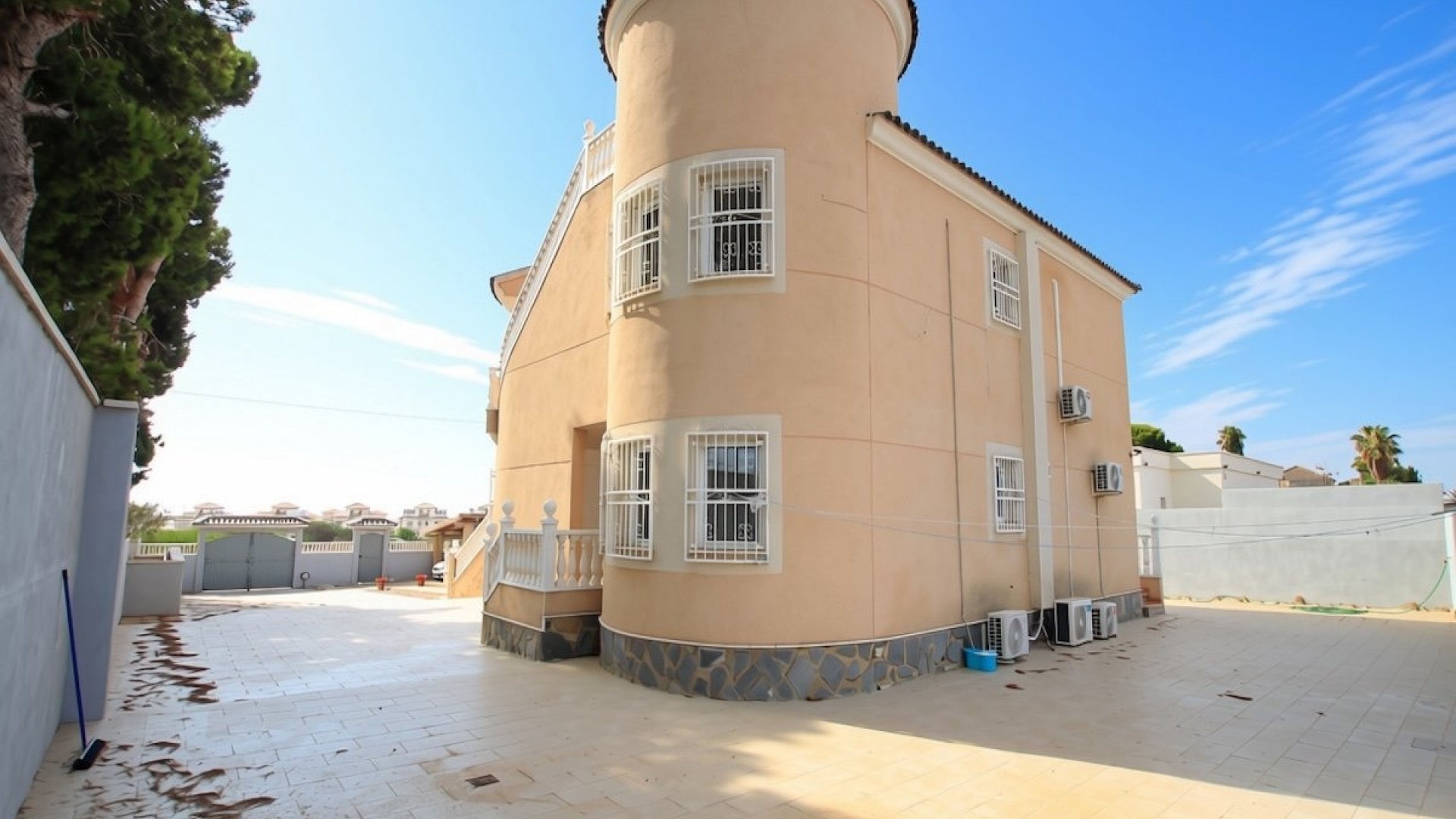 Återförsäljning - Villa - Campoamor - lomas de don juan