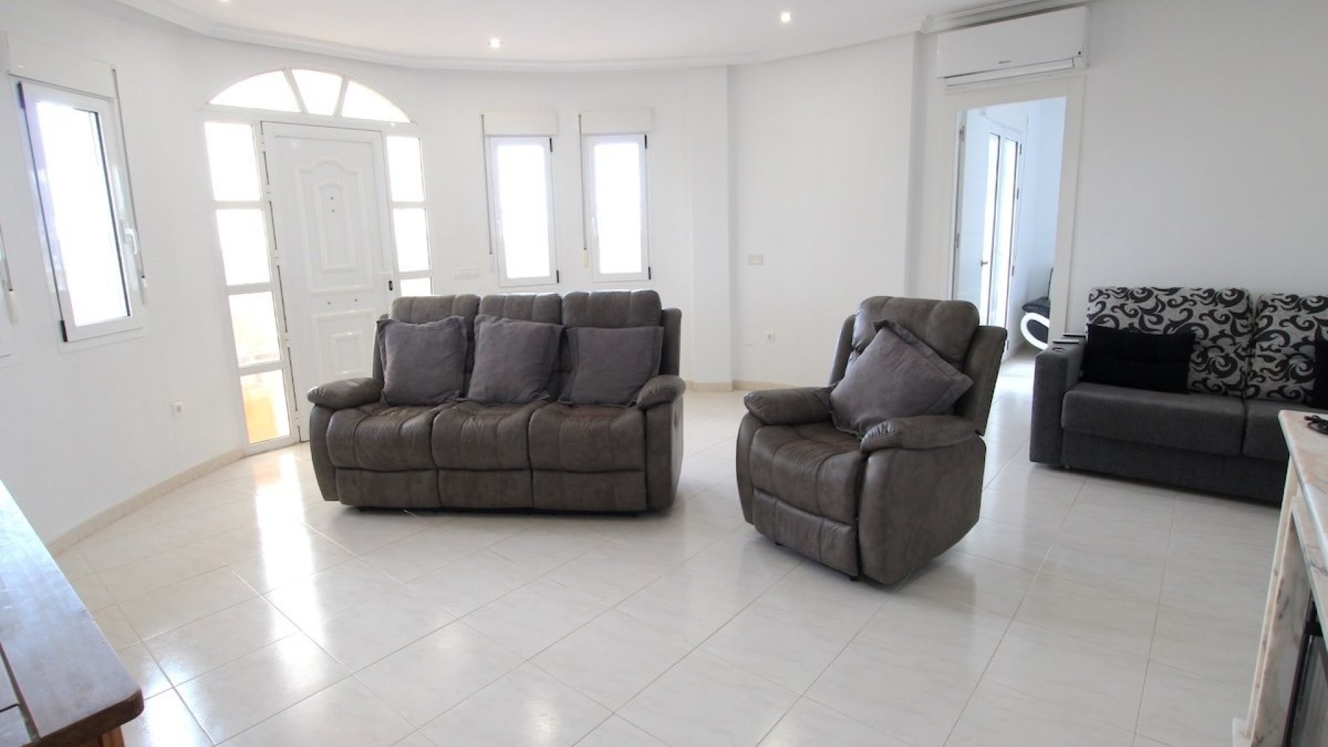 Återförsäljning - Villa - Campoamor - lomas de don juan