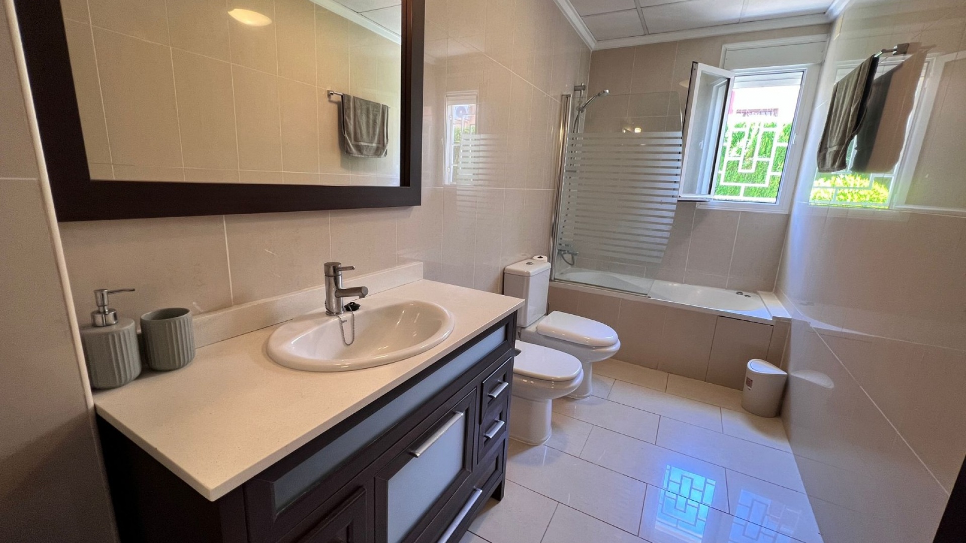 Återförsäljning - Villa - Ciudad Quesada - Dona Pepa