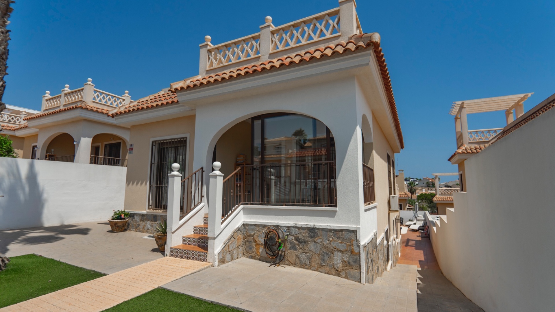 Återförsäljning - Villa - Ciudad Quesada - La Fiesta