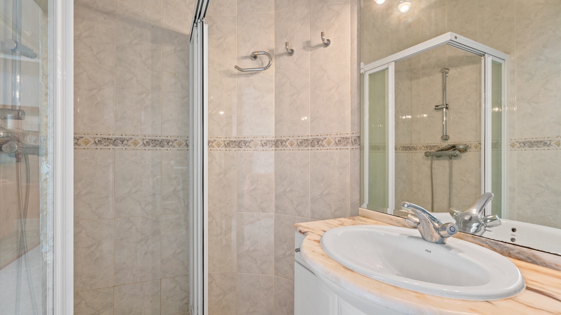 Återförsäljning - Villa - Ciudad Quesada - Rojales