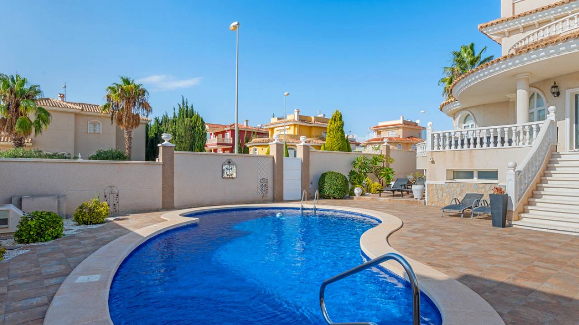 Återförsäljning - Villa - Ciudad Quesada