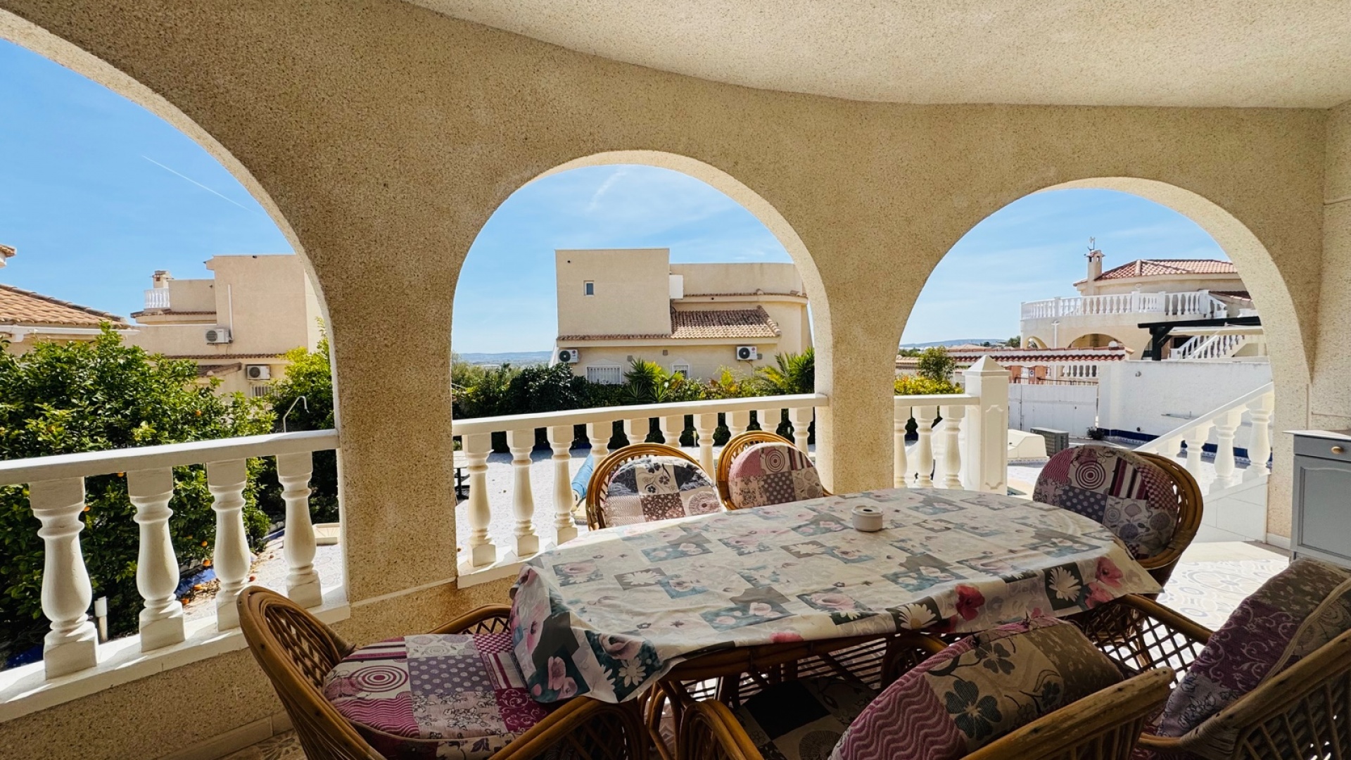 Återförsäljning - Villa - Ciudad Quesada