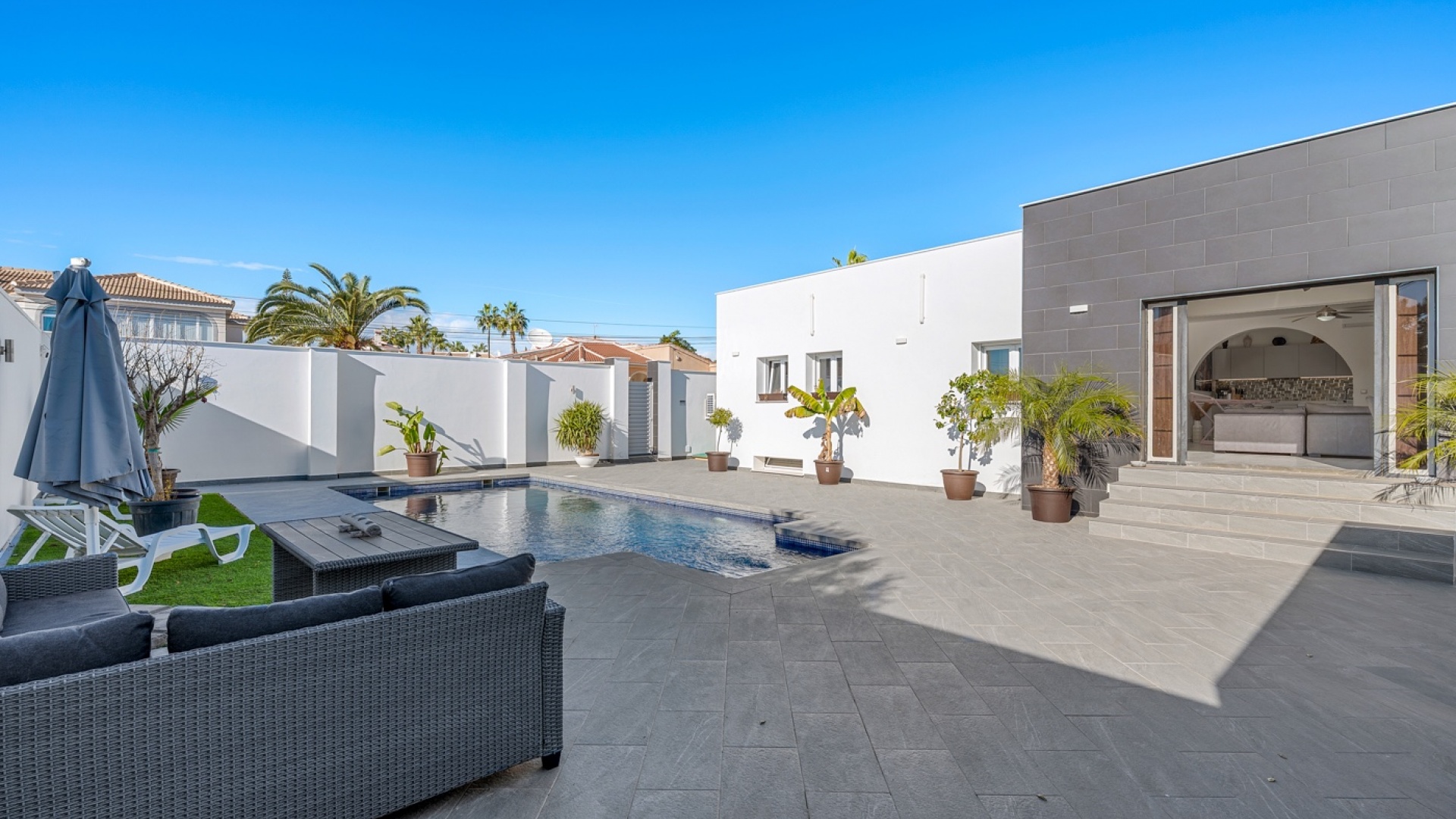 Återförsäljning - Villa - Ciudad Quesada