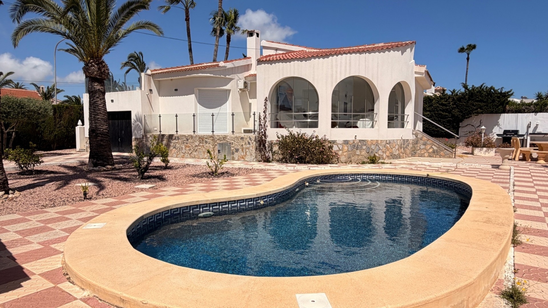 Återförsäljning - Villa - Ciudad Quesada