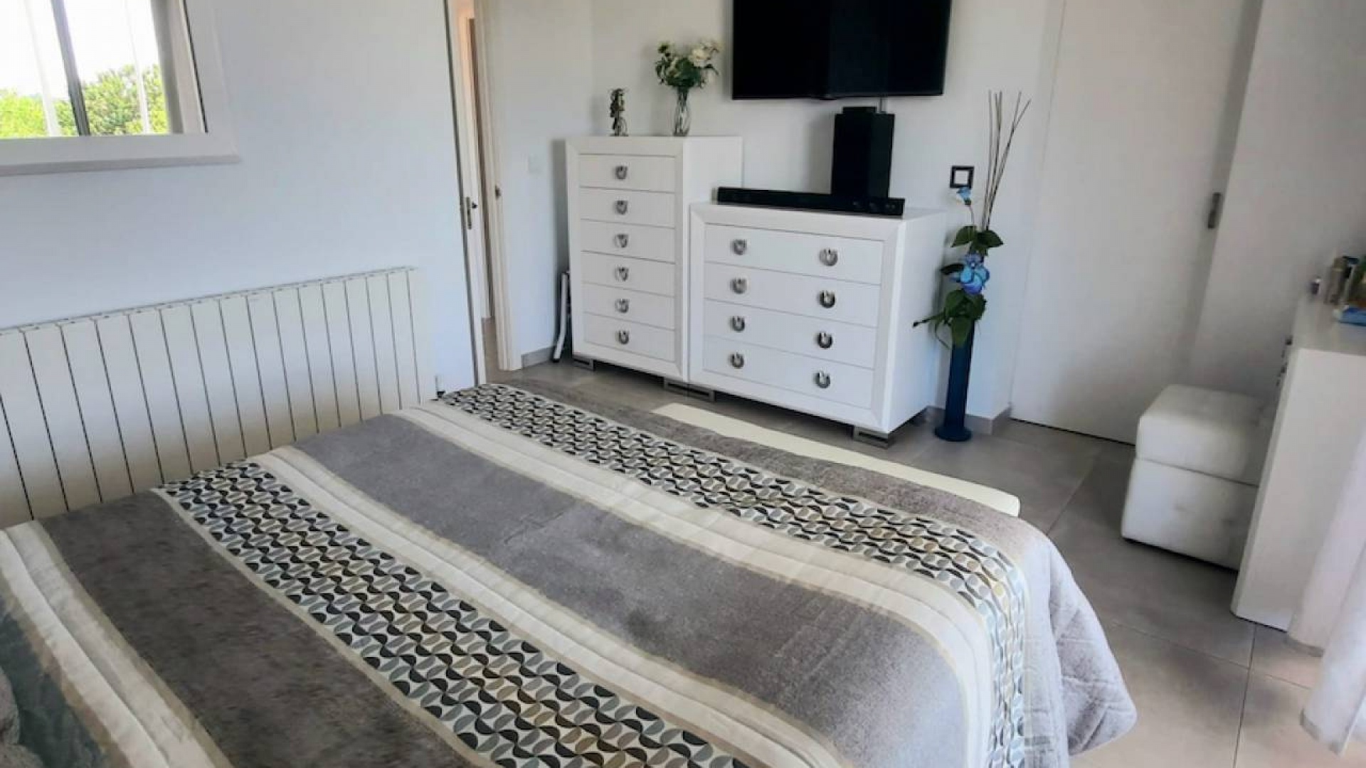 Återförsäljning - Villa - Daya Nueva