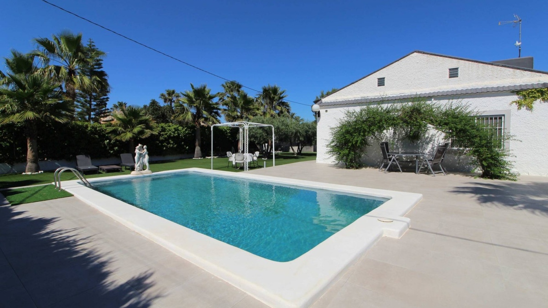 Återförsäljning - Villa - Elche - Elche Centro