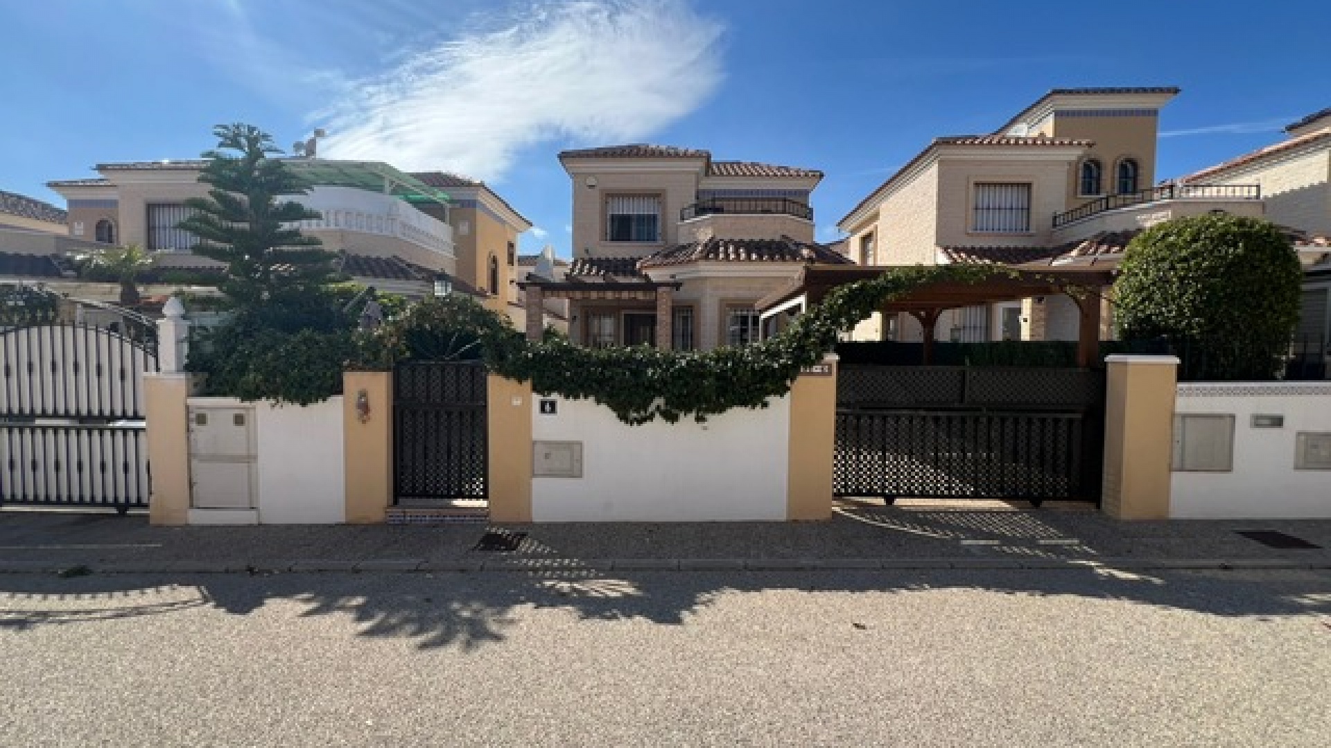 Återförsäljning - Villa - Guardamar del Segura - El Raso