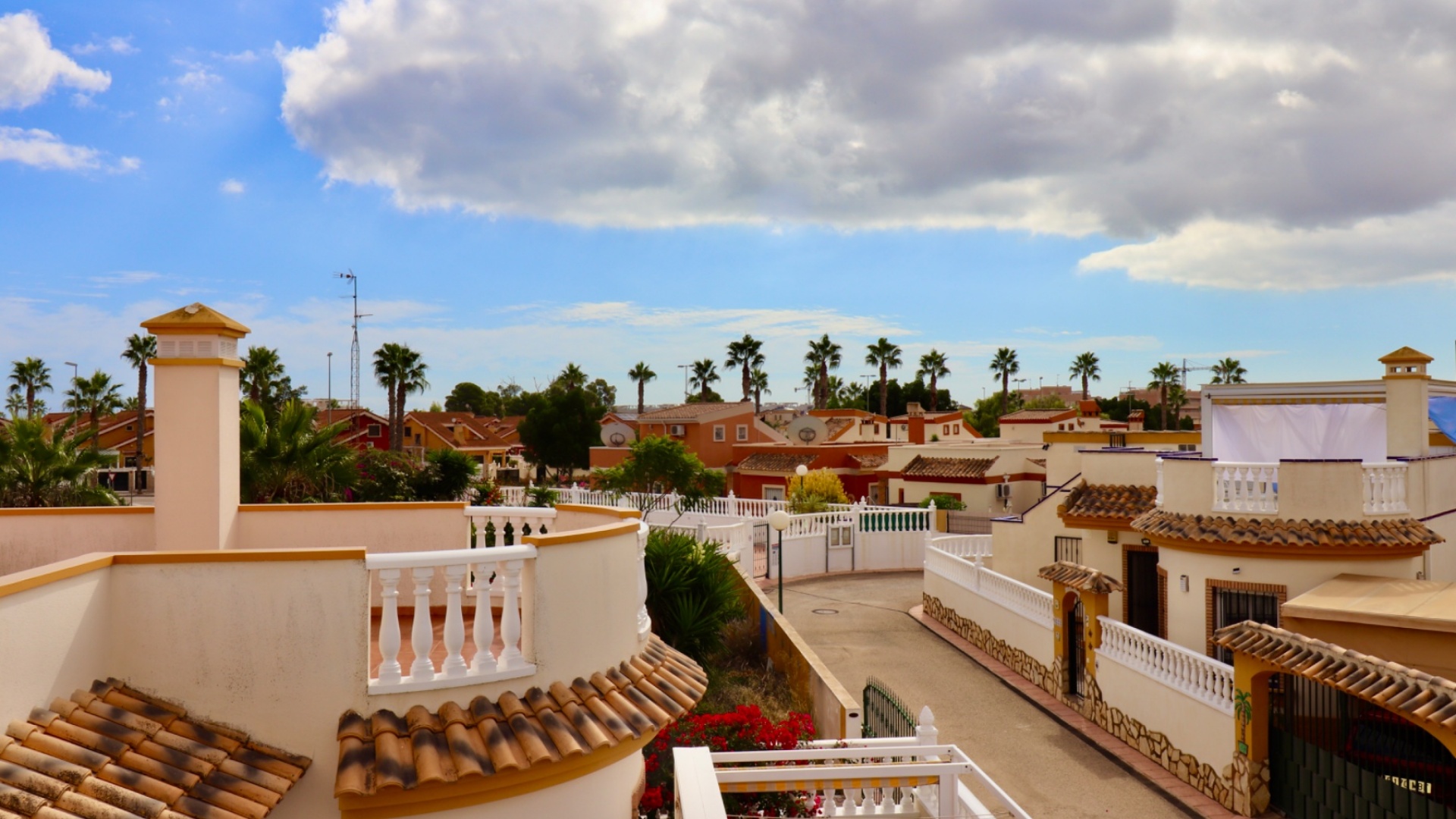 Återförsäljning - Villa - Guardamar del Segura - El Raso