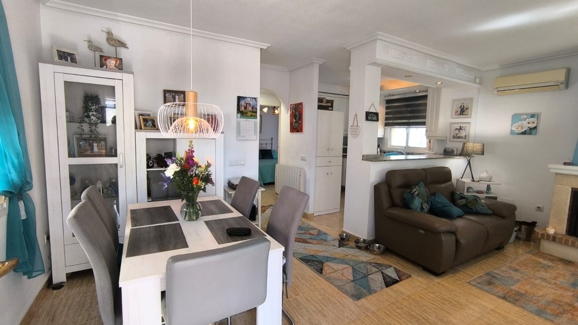 Återförsäljning - Villa - Guardamar del Segura - Urbanización El Raso