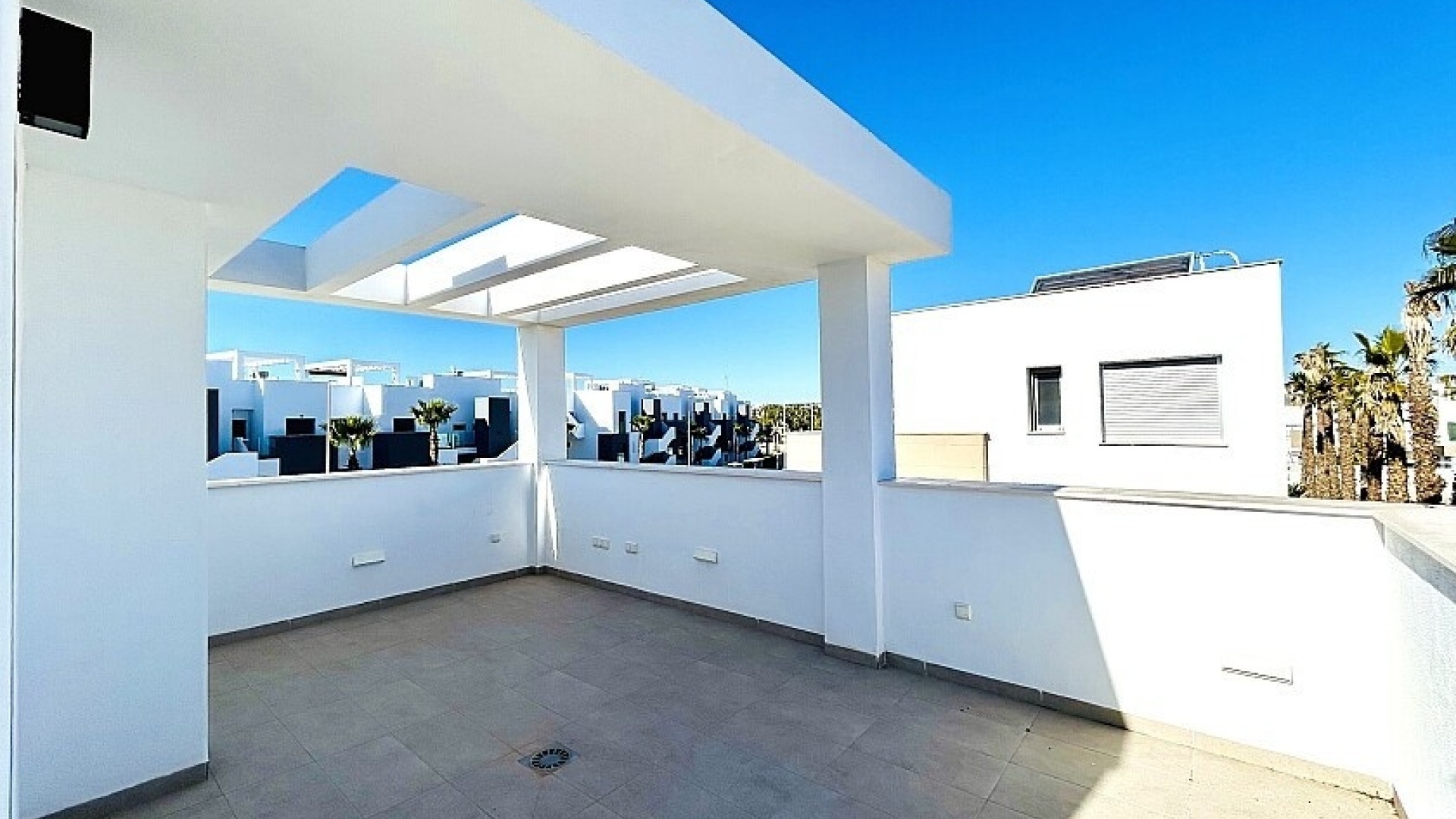 Återförsäljning - Villa - Guardamar del Segura - Urbanización El Raso