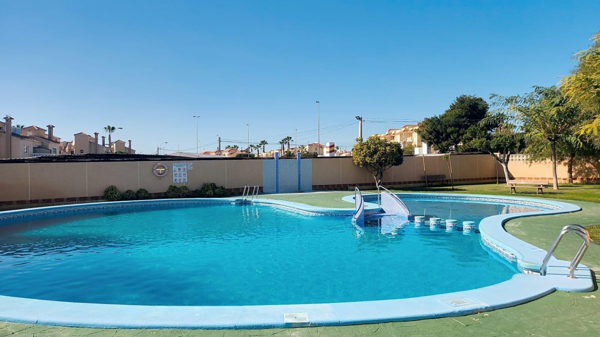 Återförsäljning - Villa - La Florida  - Al Andalus