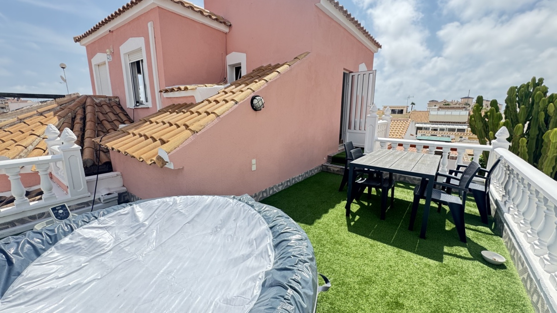 Återförsäljning - Villa - La Florida  - La Florida