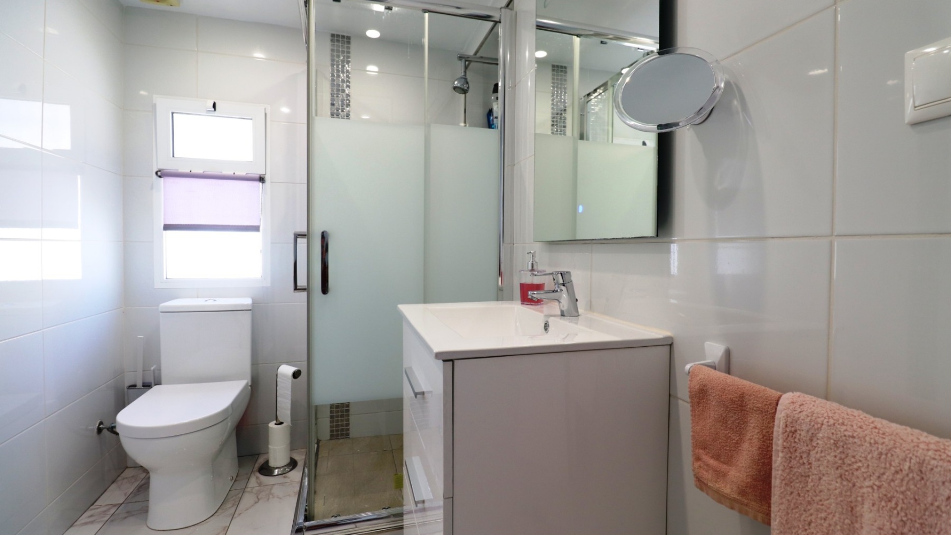 Återförsäljning - Villa - La Florida  - La Florida