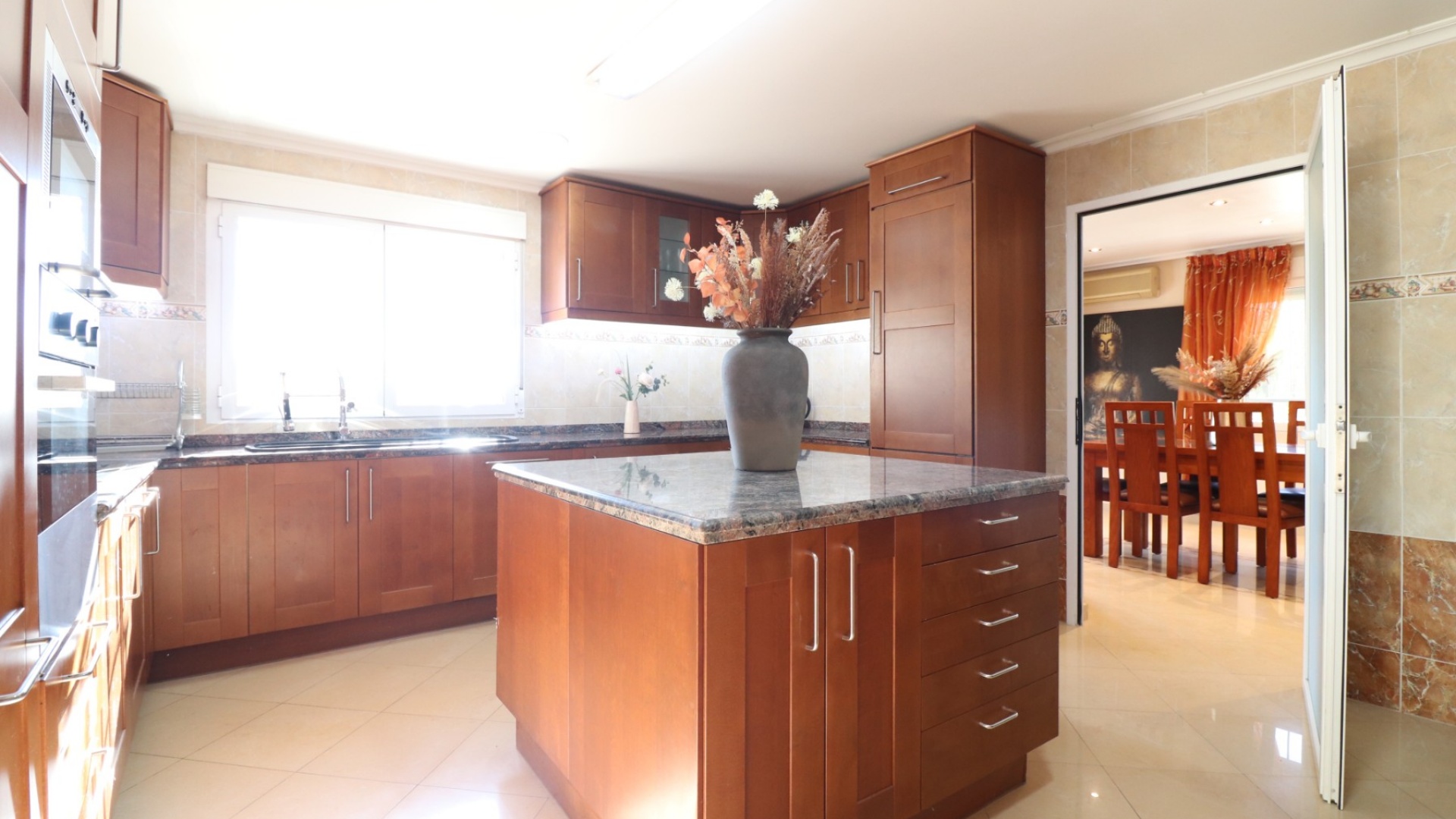 Återförsäljning - Villa - La Marina