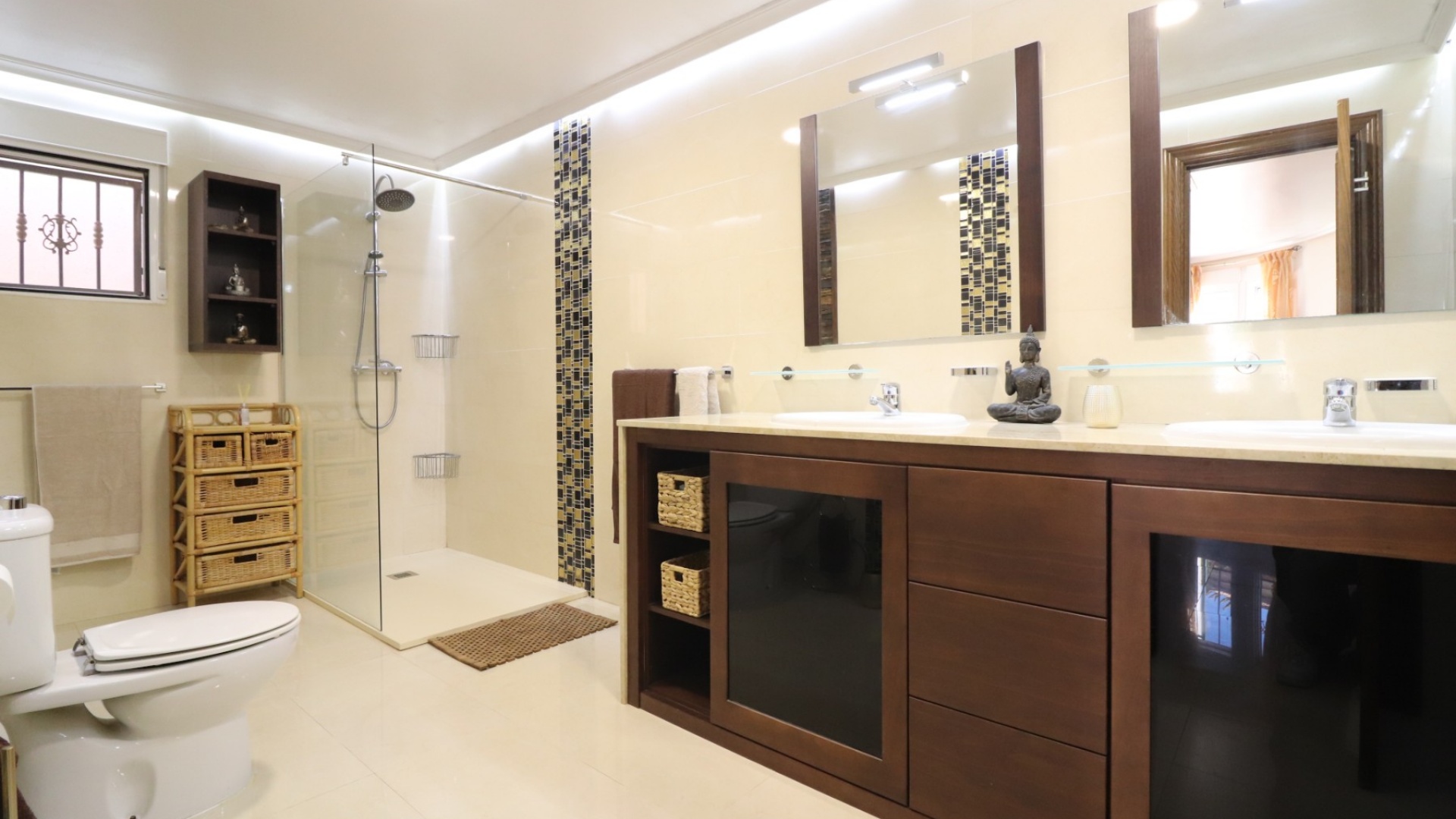 Återförsäljning - Villa - La Marina