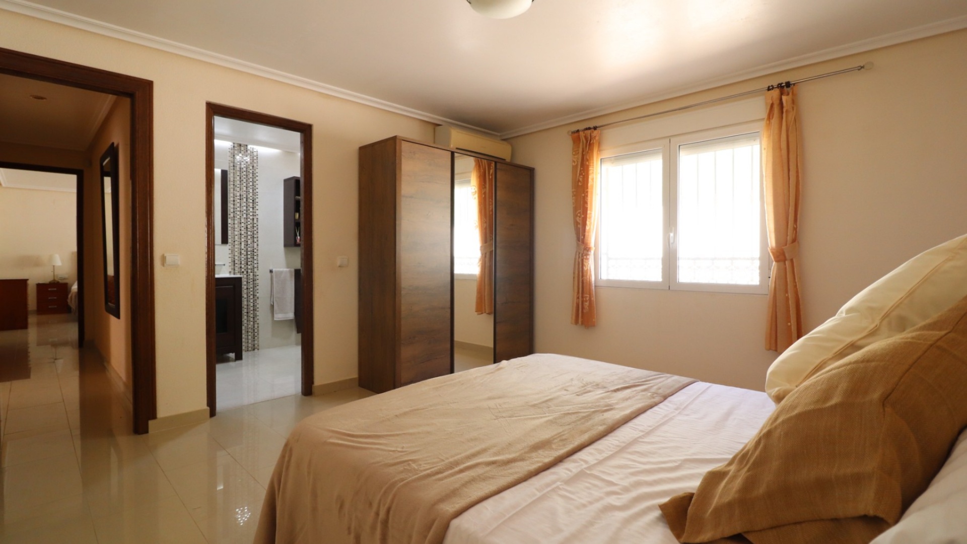 Återförsäljning - Villa - La Marina