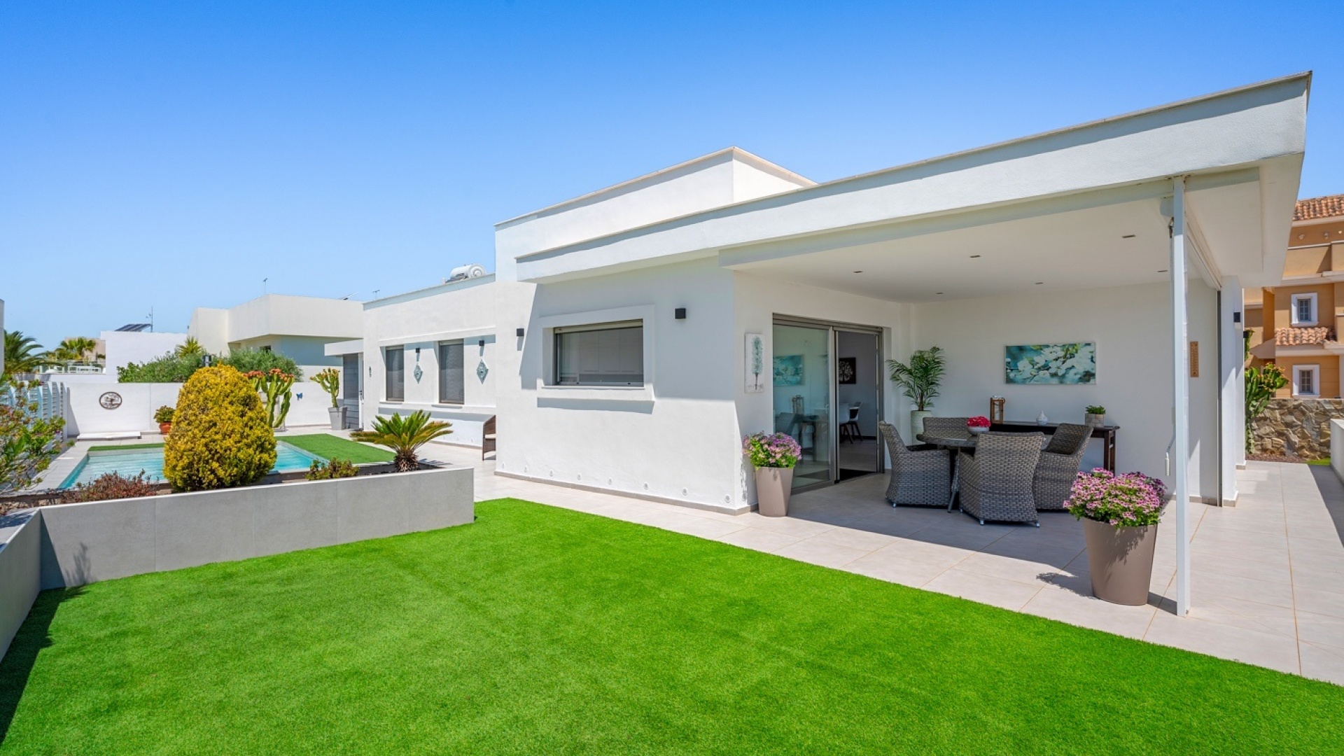 Återförsäljning - Villa - La Marina
