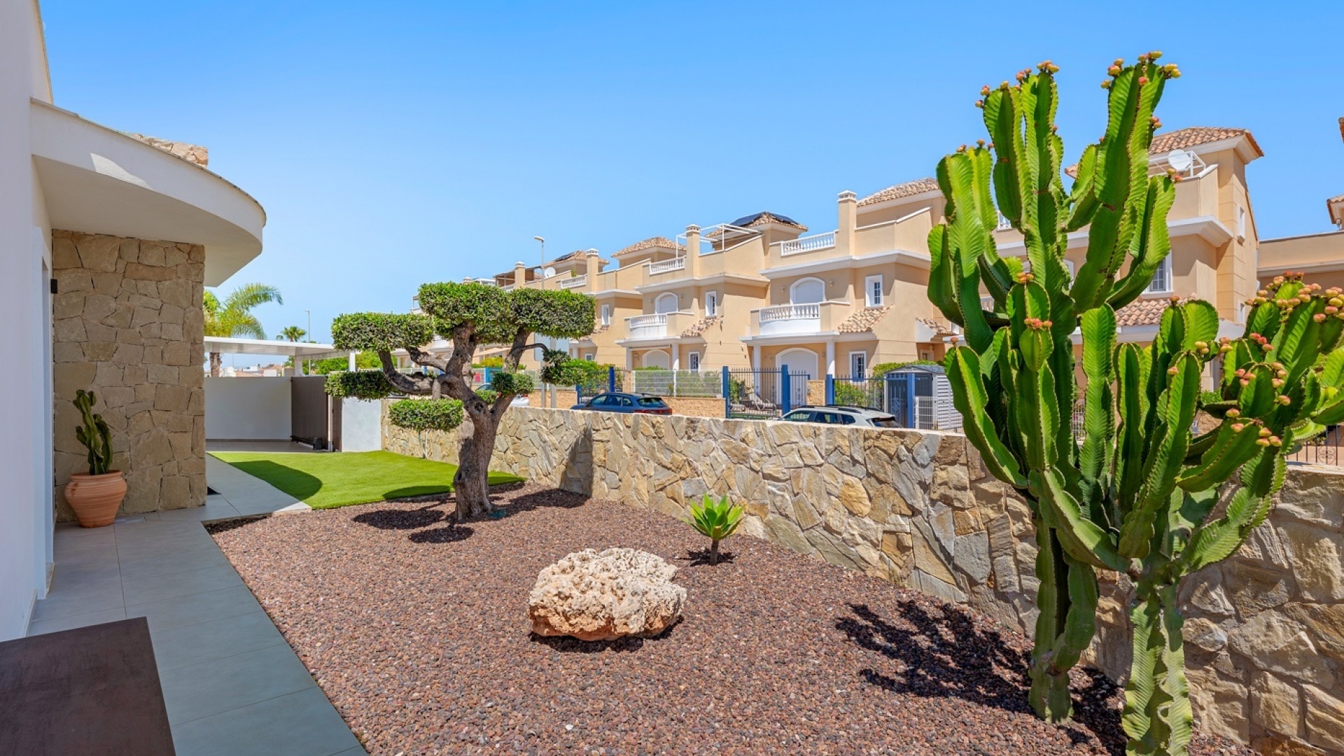 Återförsäljning - Villa - La Marina