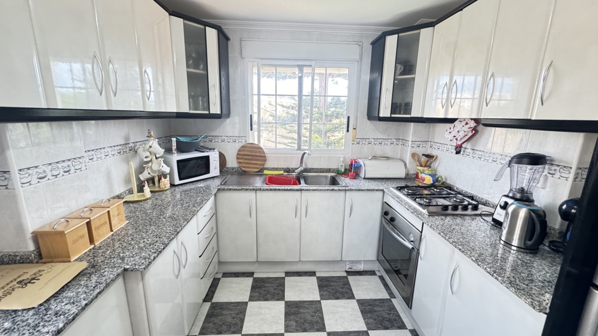 Återförsäljning - Villa - La Zenia