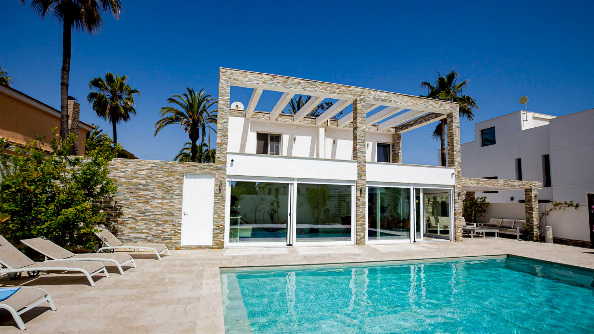 Återförsäljning - Villa - La Zenia