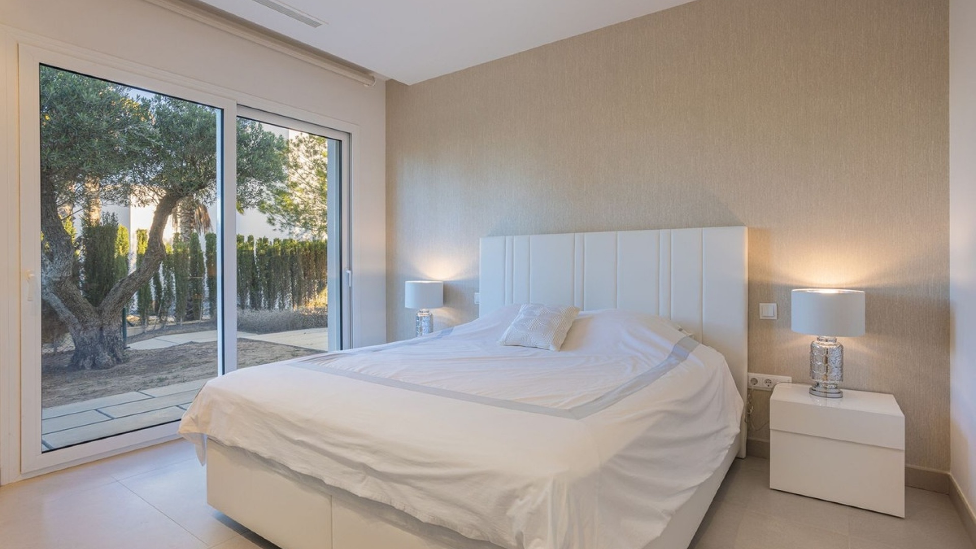 Återförsäljning - Villa - Las Colinas Golf Resort - Costa Blanca South