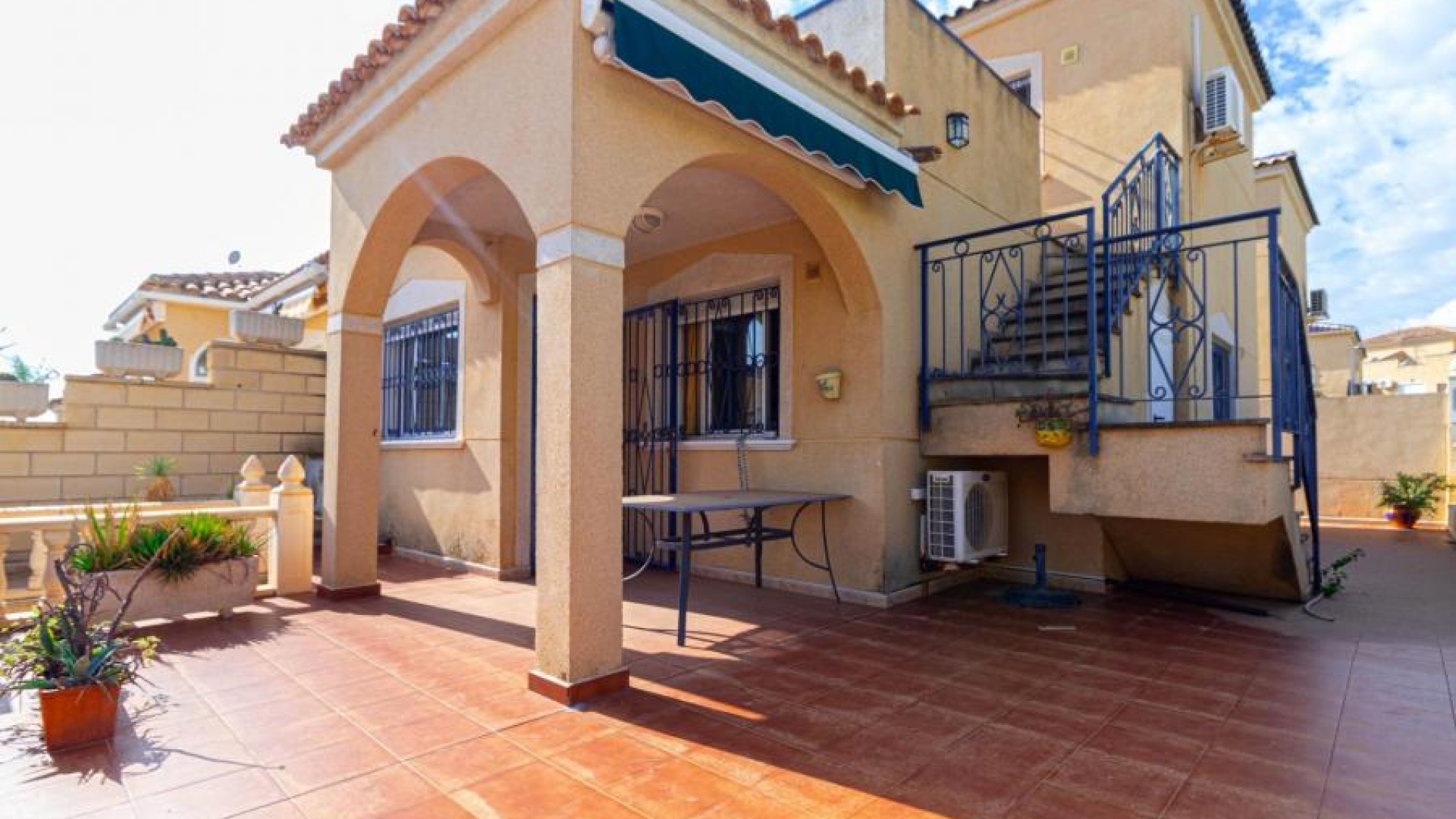 Återförsäljning - Villa - Los Altos - Res. Don Sancho