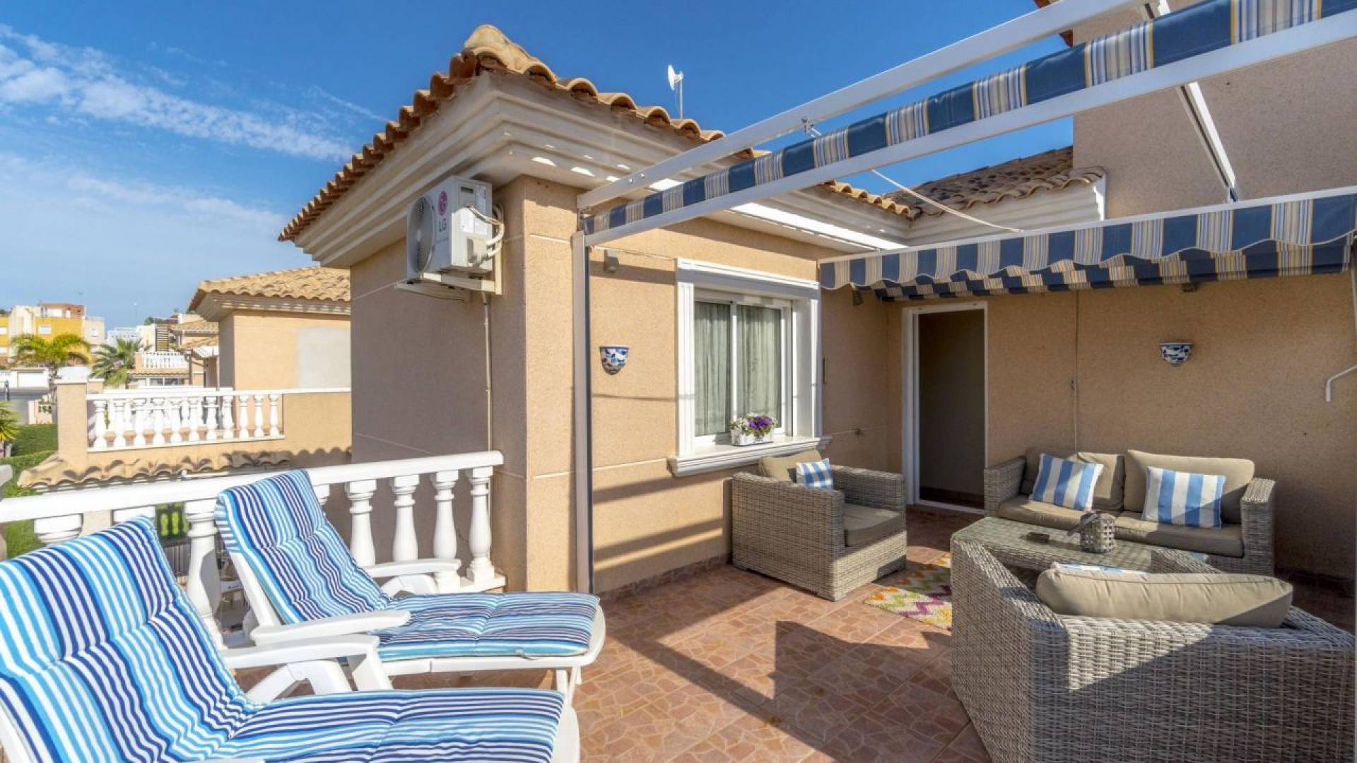 Återförsäljning - Villa - Los Altos - royal park