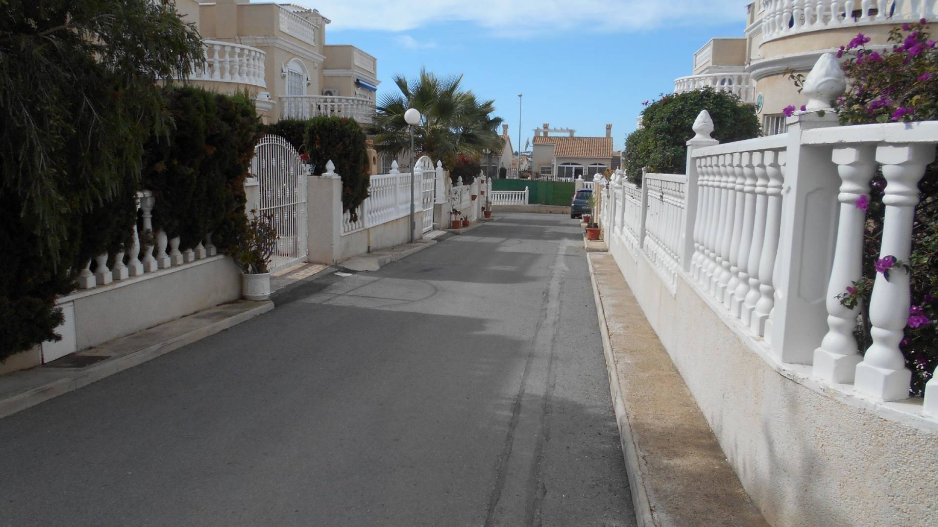 Återförsäljning - Villa - Los Altos - villas del duque