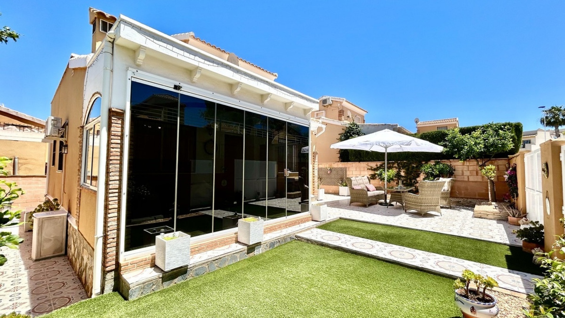 Återförsäljning - Villa - Los Balcones - Costa Blanca South