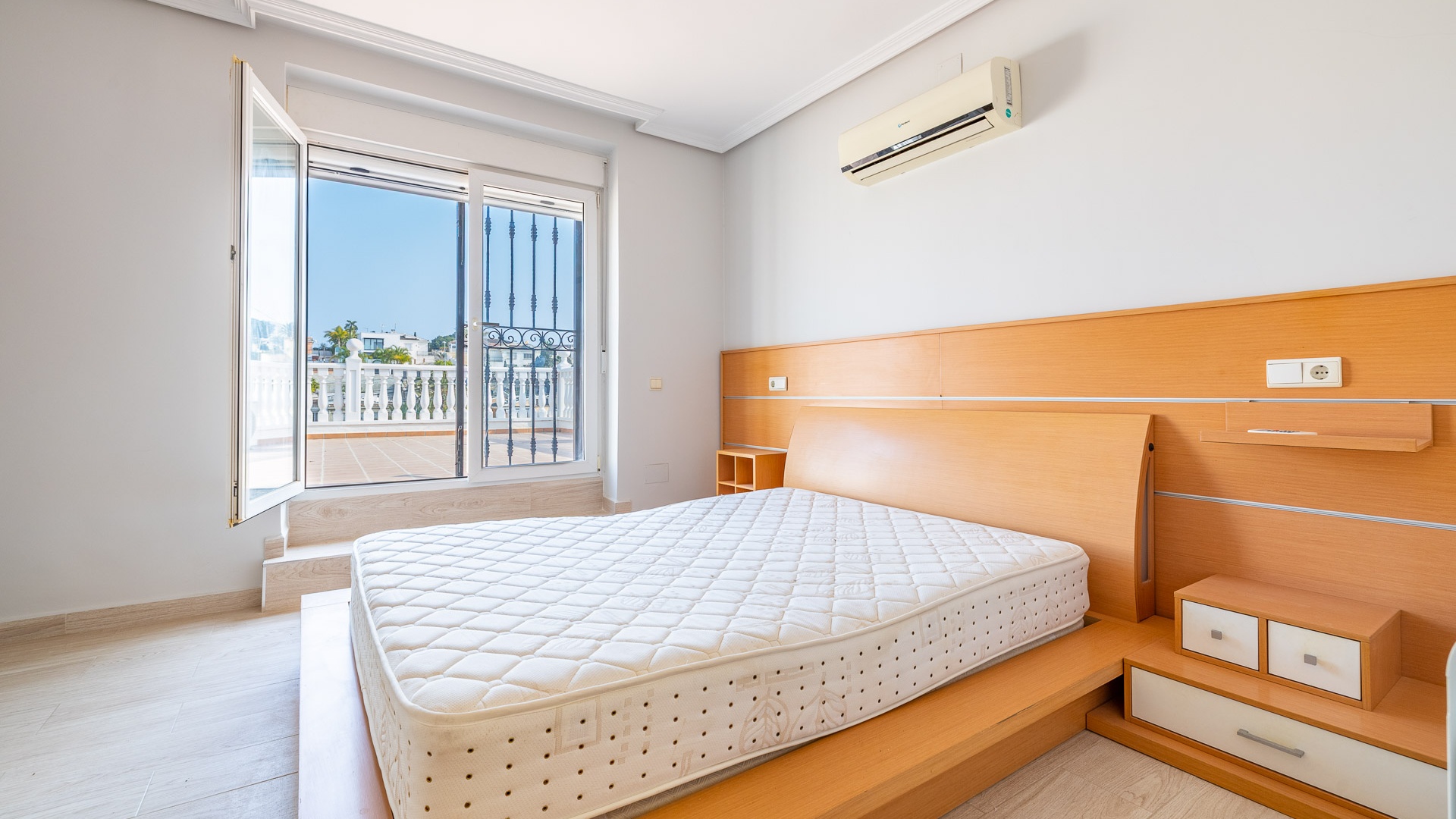 Återförsäljning - Villa - Los Balcones