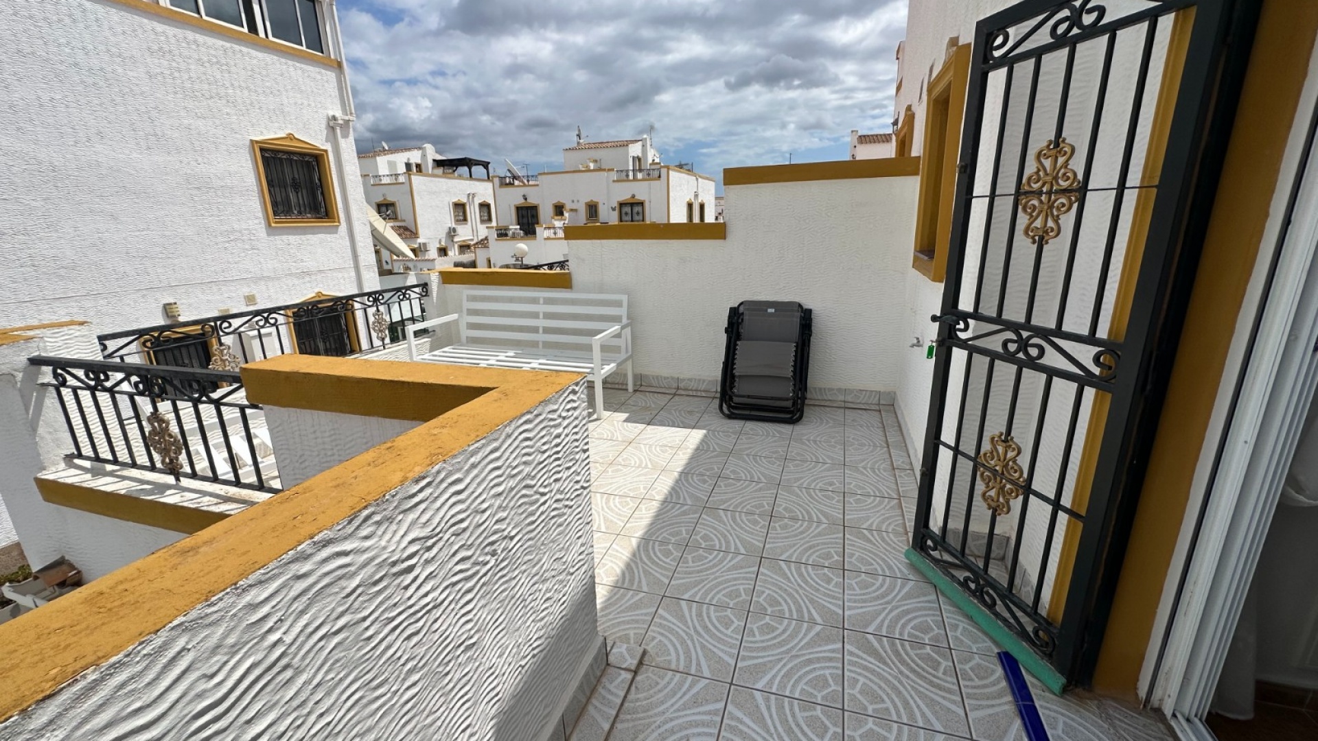 Återförsäljning - Villa - Los Montesinos - entre naranjos