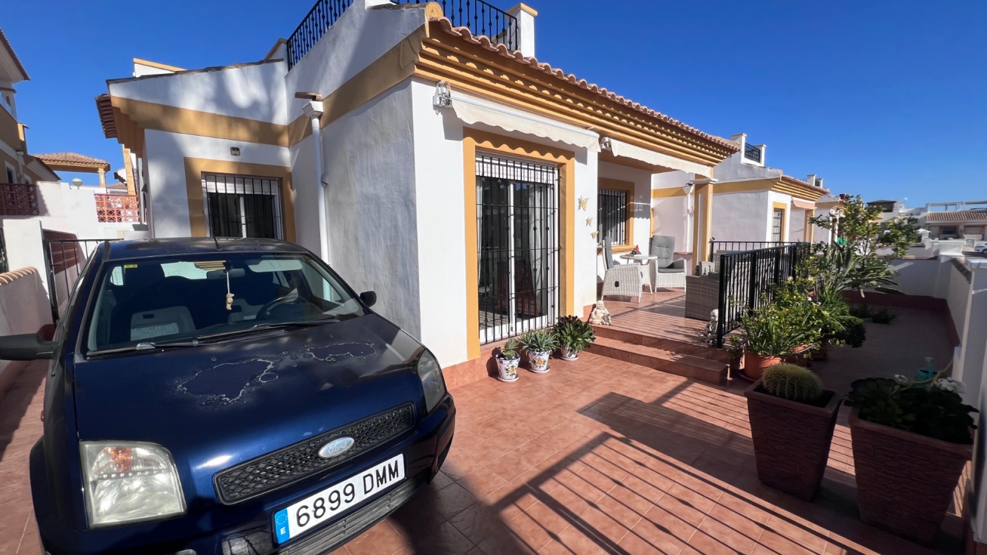 Återförsäljning - Villa - Los Montesinos - Entre Naranjos