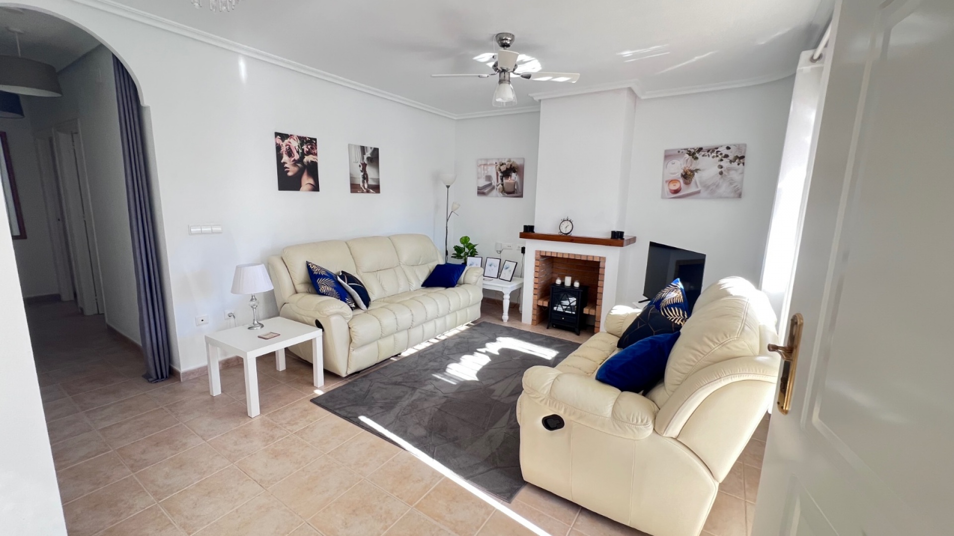 Återförsäljning - Villa - Los Montesinos - Entre Naranjos