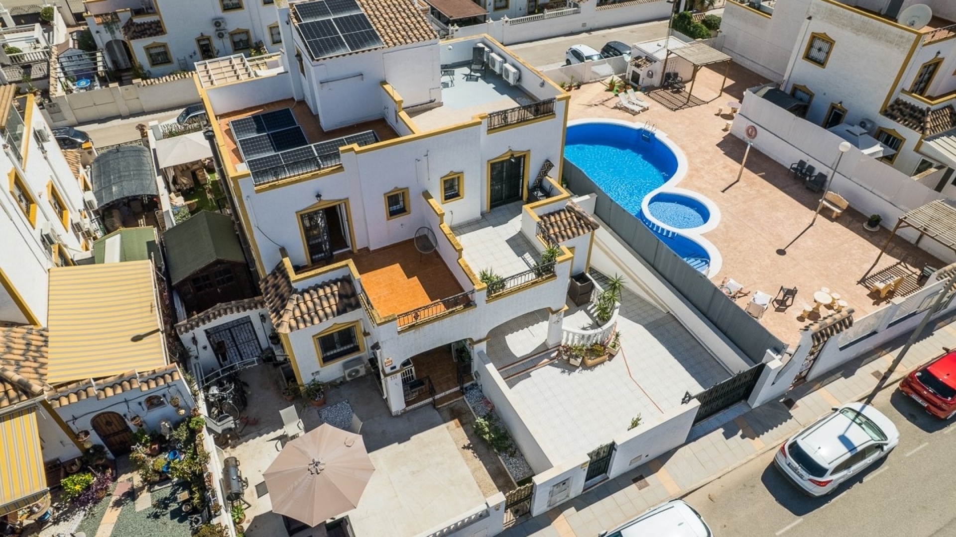 Återförsäljning - Villa - Los Montesinos - entre naranjos