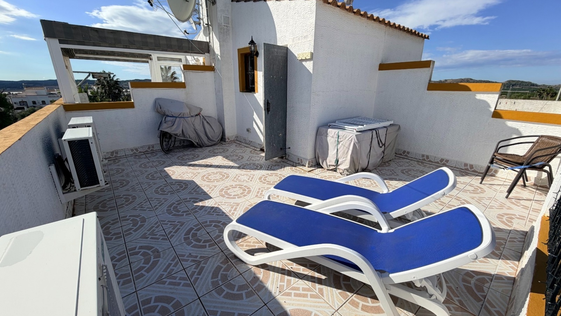 Återförsäljning - Villa - Los Montesinos - entre naranjos