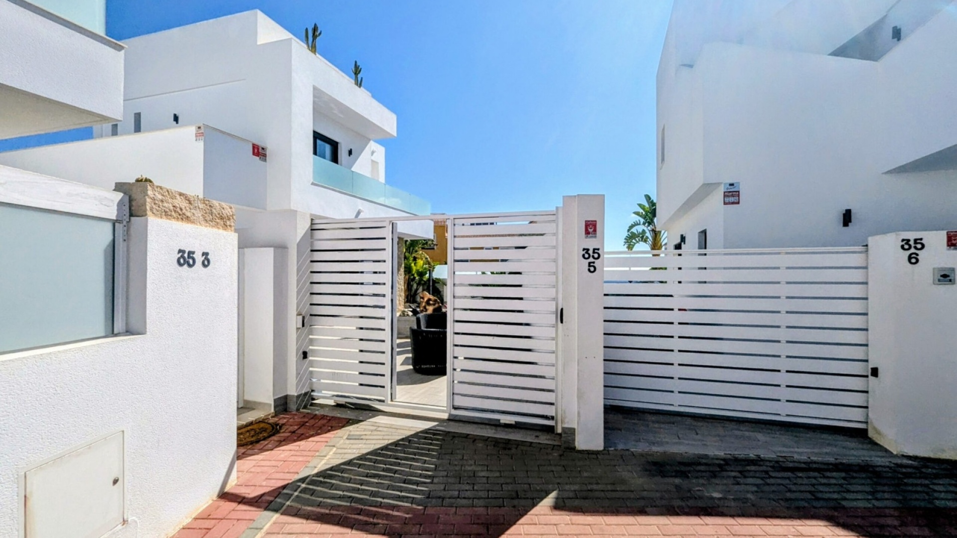 Återförsäljning - Villa - Los Montesinos - La Herrada