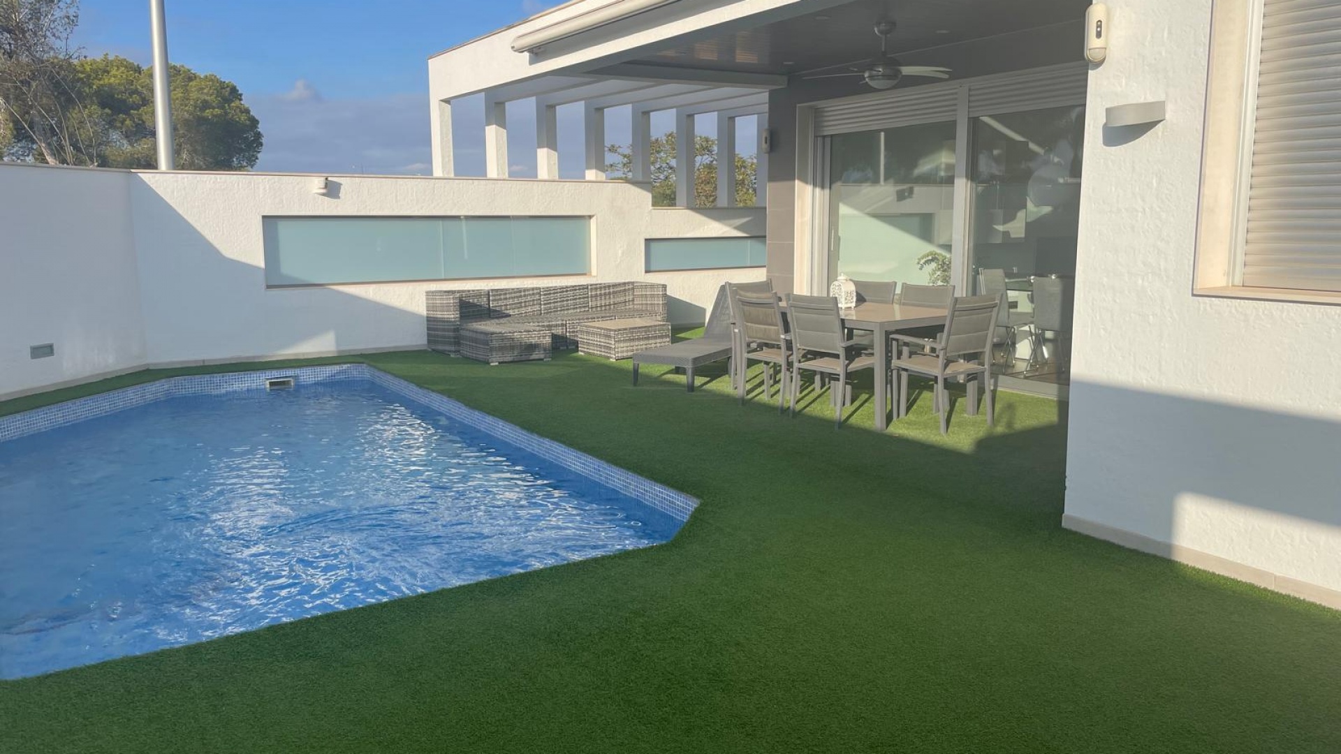 Återförsäljning - Villa - Mil Palmeras - Beachside Mil Palmeras