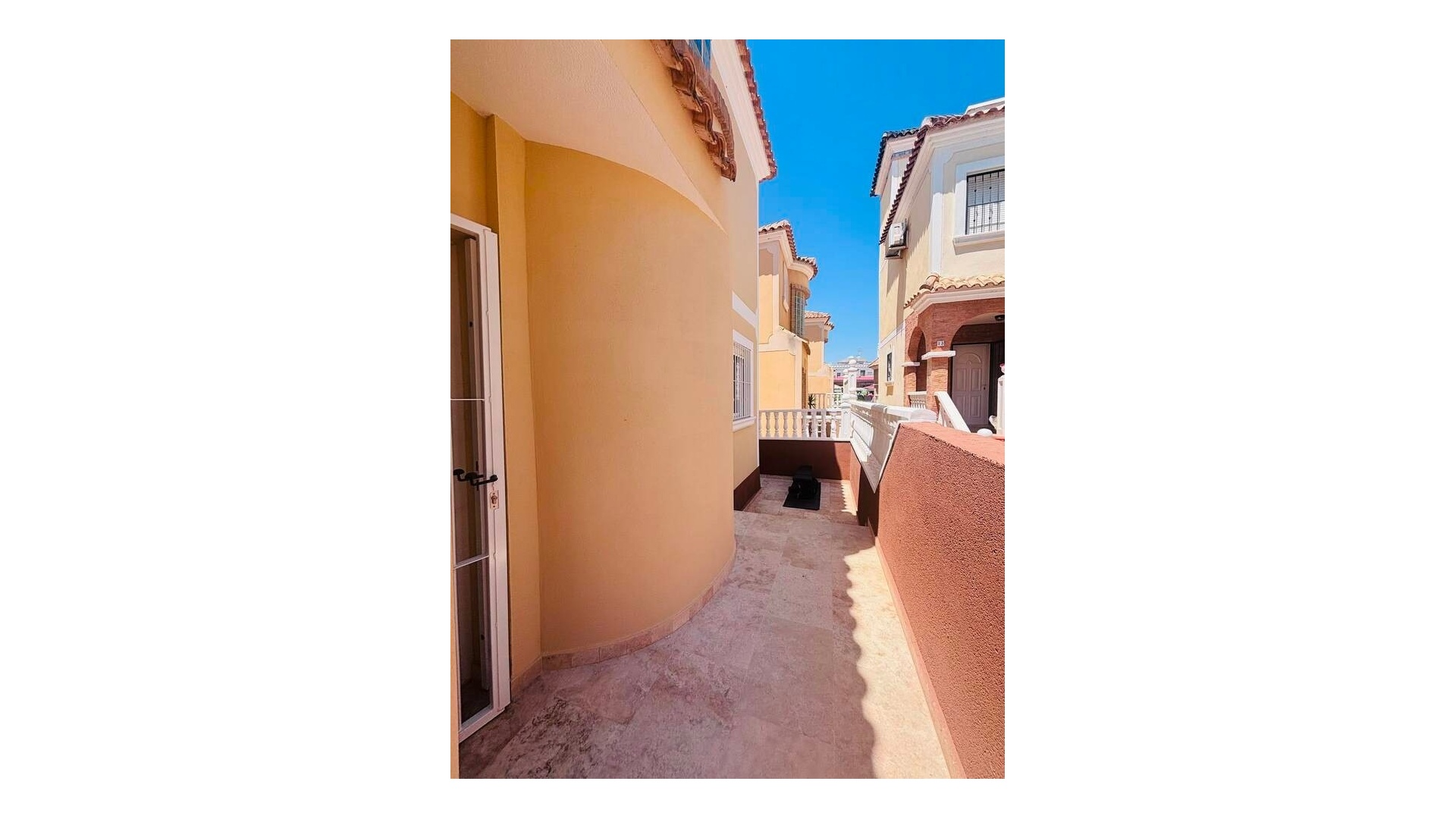 Återförsäljning - Villa - Orihuela - Blue Lagoon