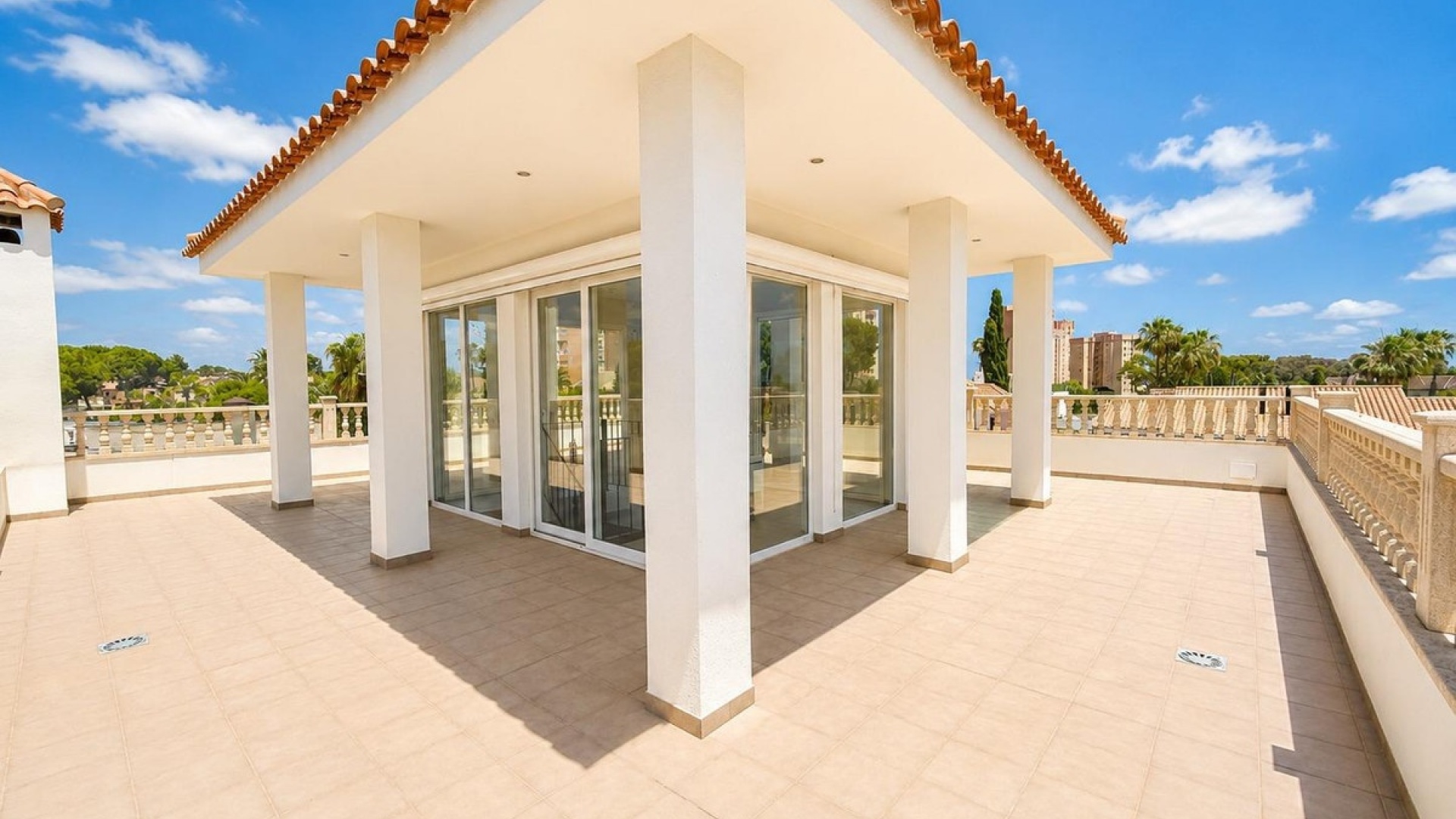 Återförsäljning - Villa - Orihuela - Campoamor