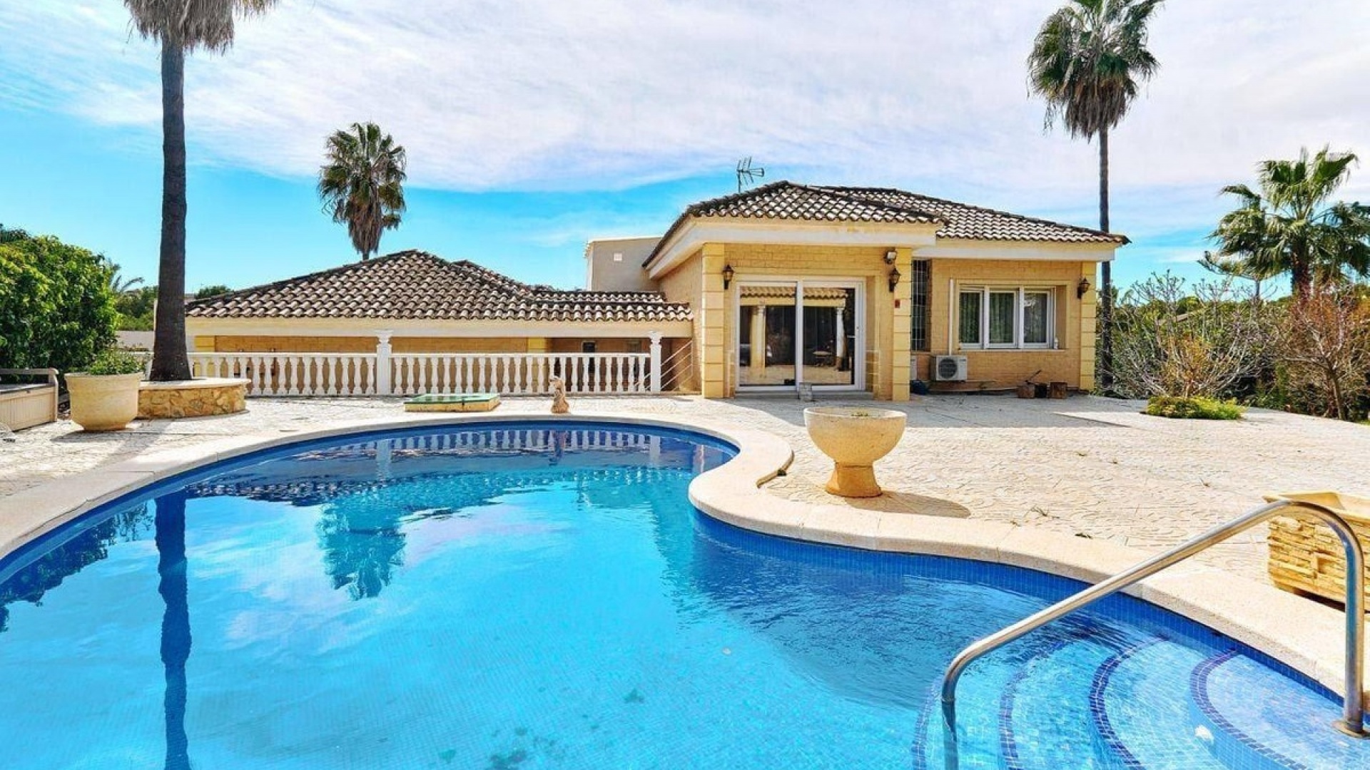 Återförsäljning - Villa - Orihuela - Campoamor