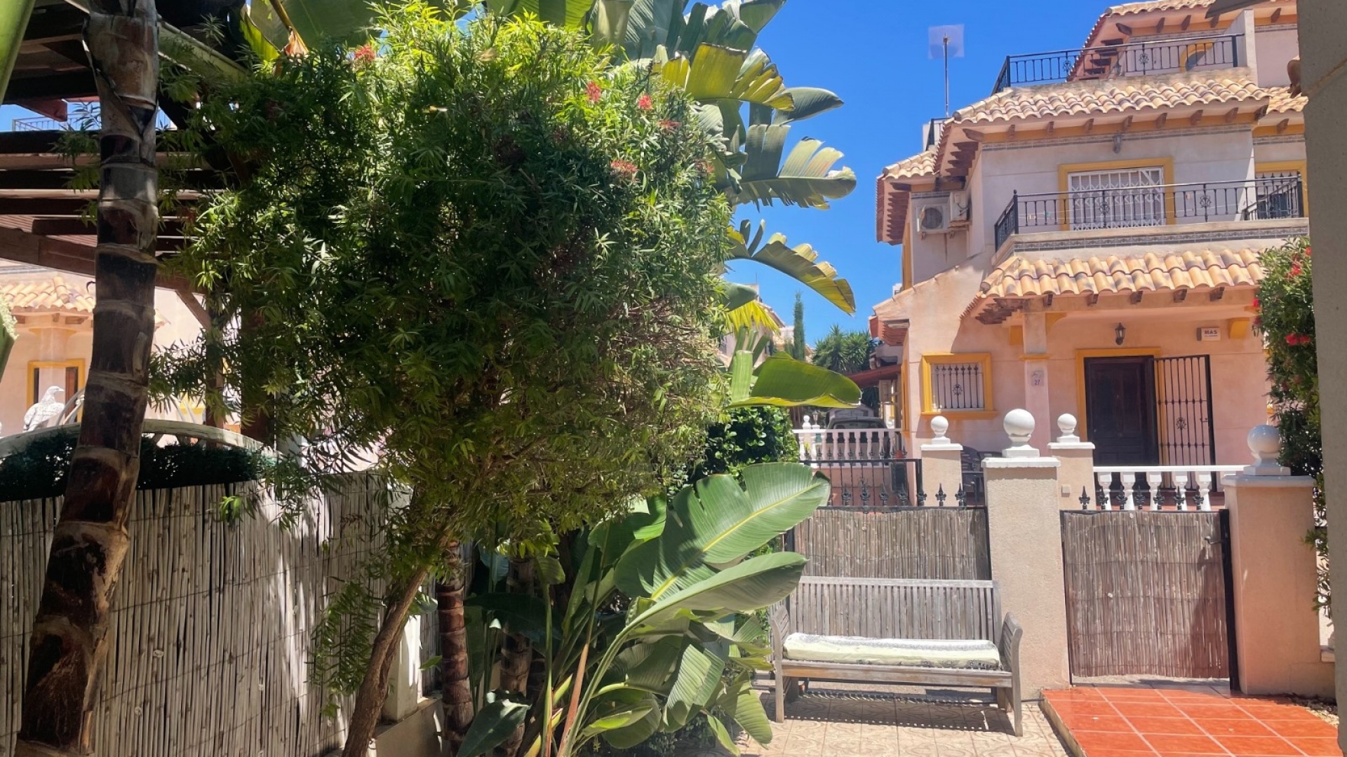 Återförsäljning - Villa - Orihuela Costa - La Regia
