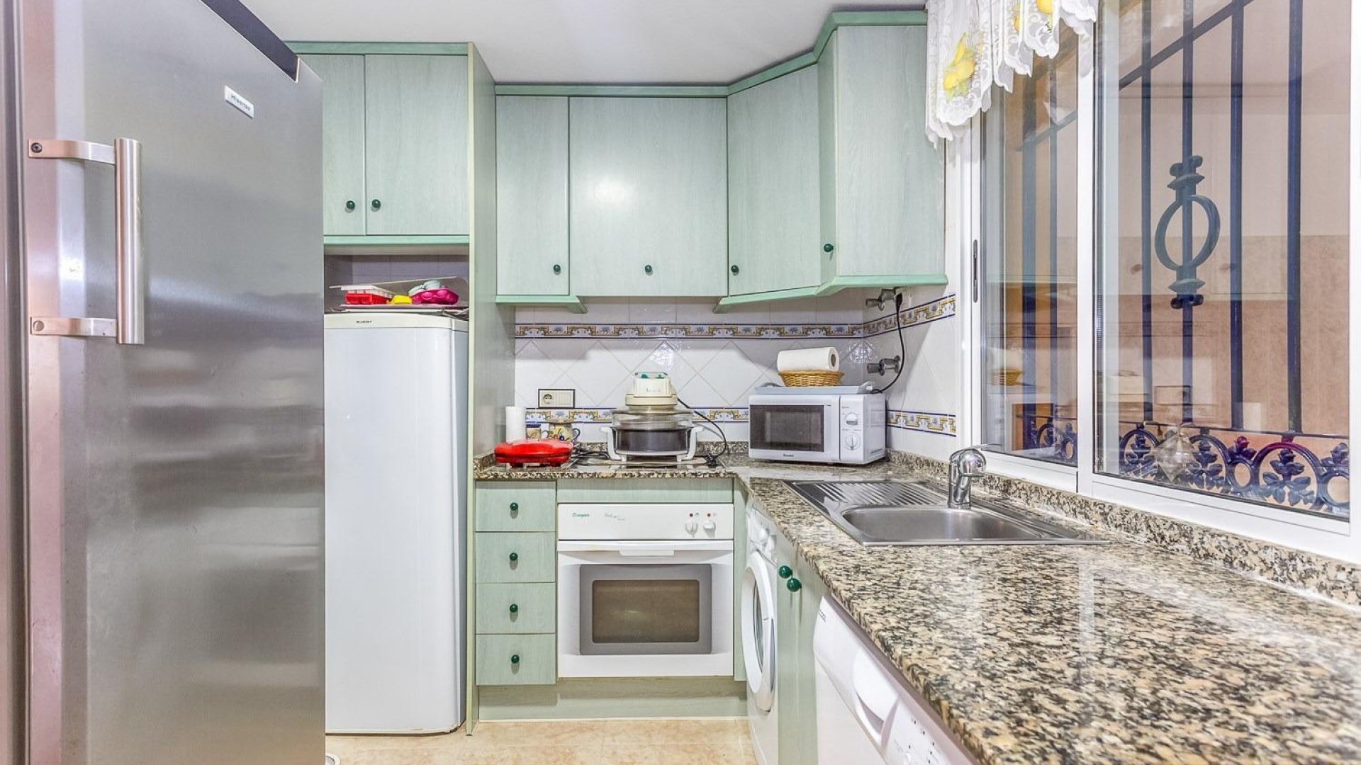 Återförsäljning - Villa - Orihuela Costa - La Zenia- Orihuela costa