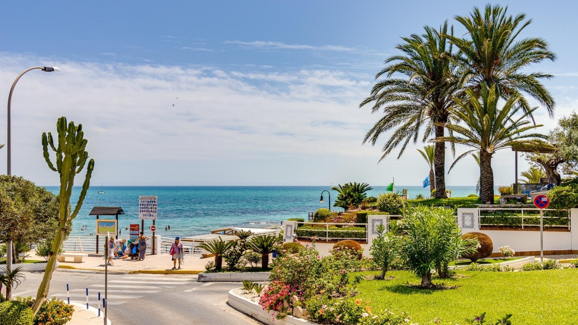 Återförsäljning - Villa - Orihuela Costa - Lomas de Don Juan