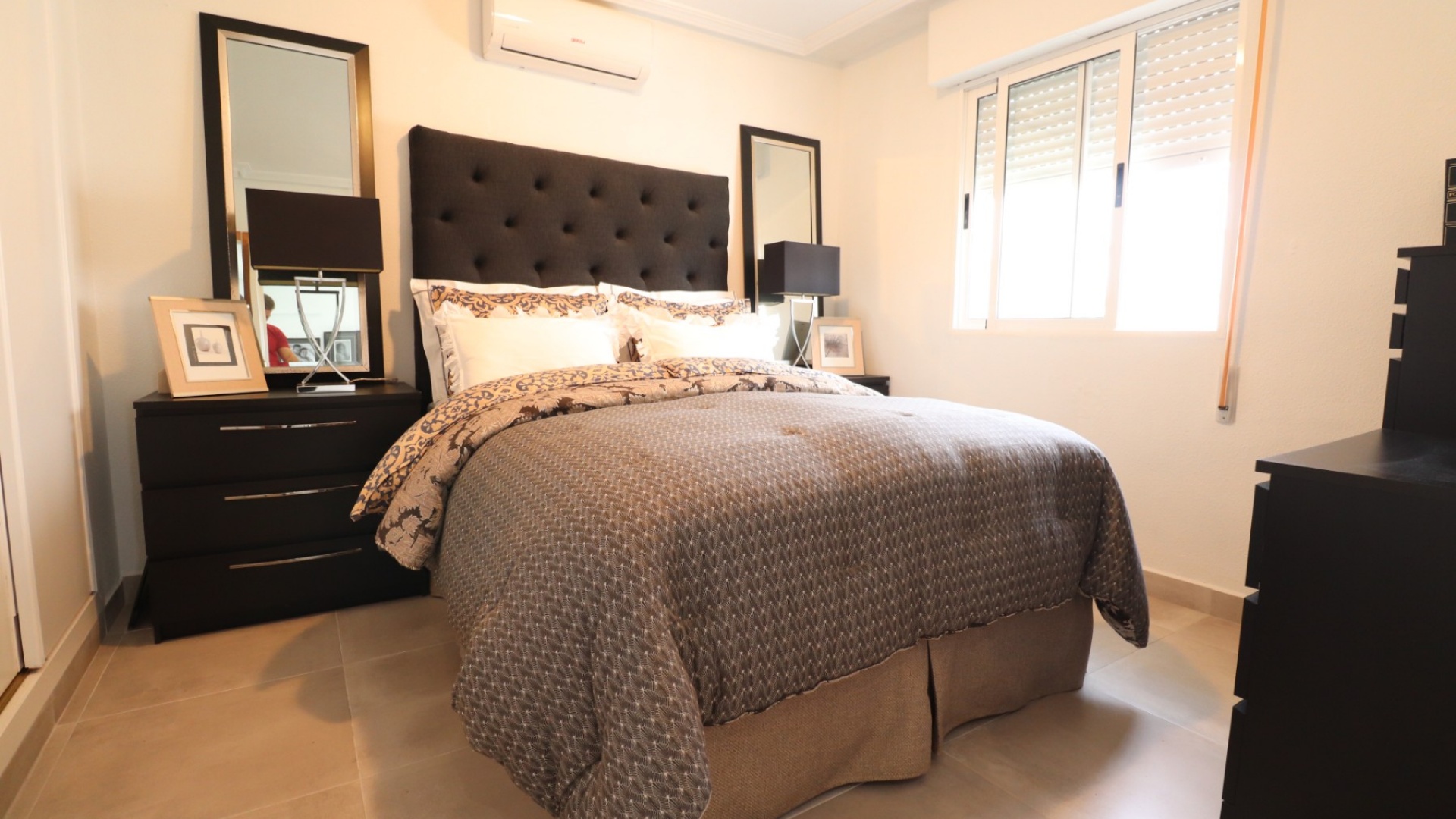 Återförsäljning - Villa - Orihuela Costa - Los Balcones