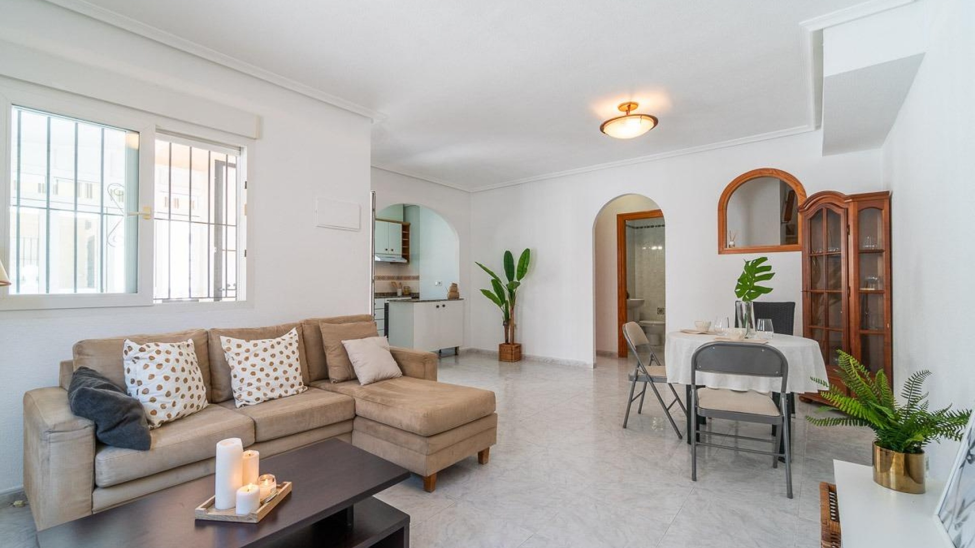 Återförsäljning - Villa - Orihuela Costa - Playa Flamenca